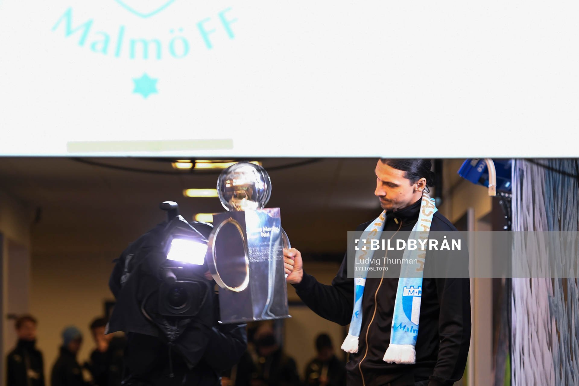 Malmö FFs Zlatan Ibrahimovic kommer ut med Lennart