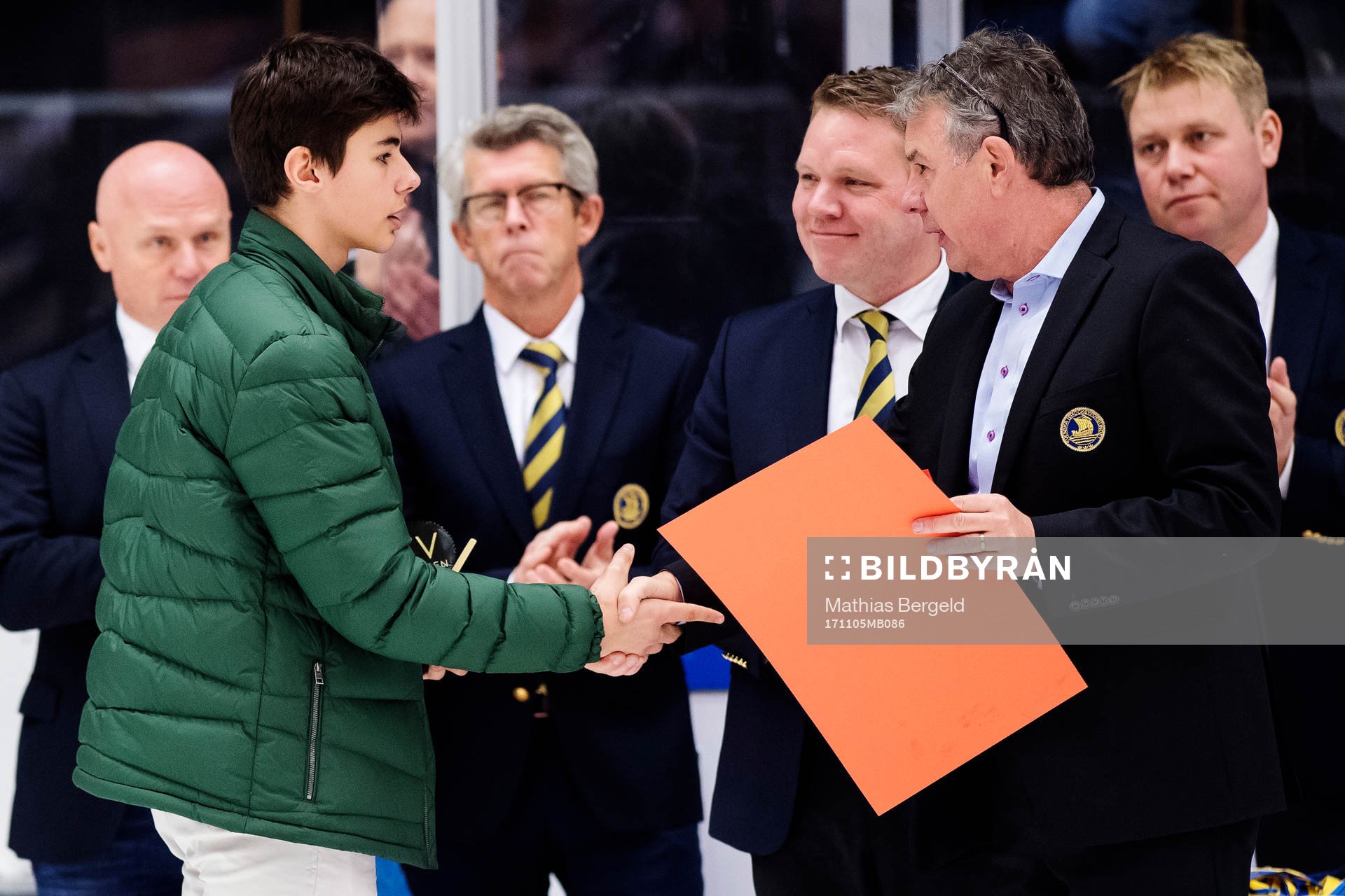 Östergötlands Ivan Zivlak tar emot Lill-Strimmas