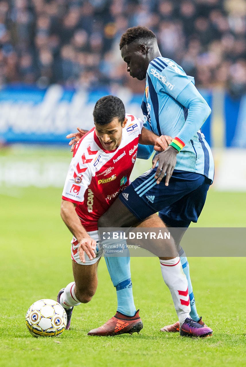 Kalmars Harmeet Singh och Djurgårdens Aliou Badji