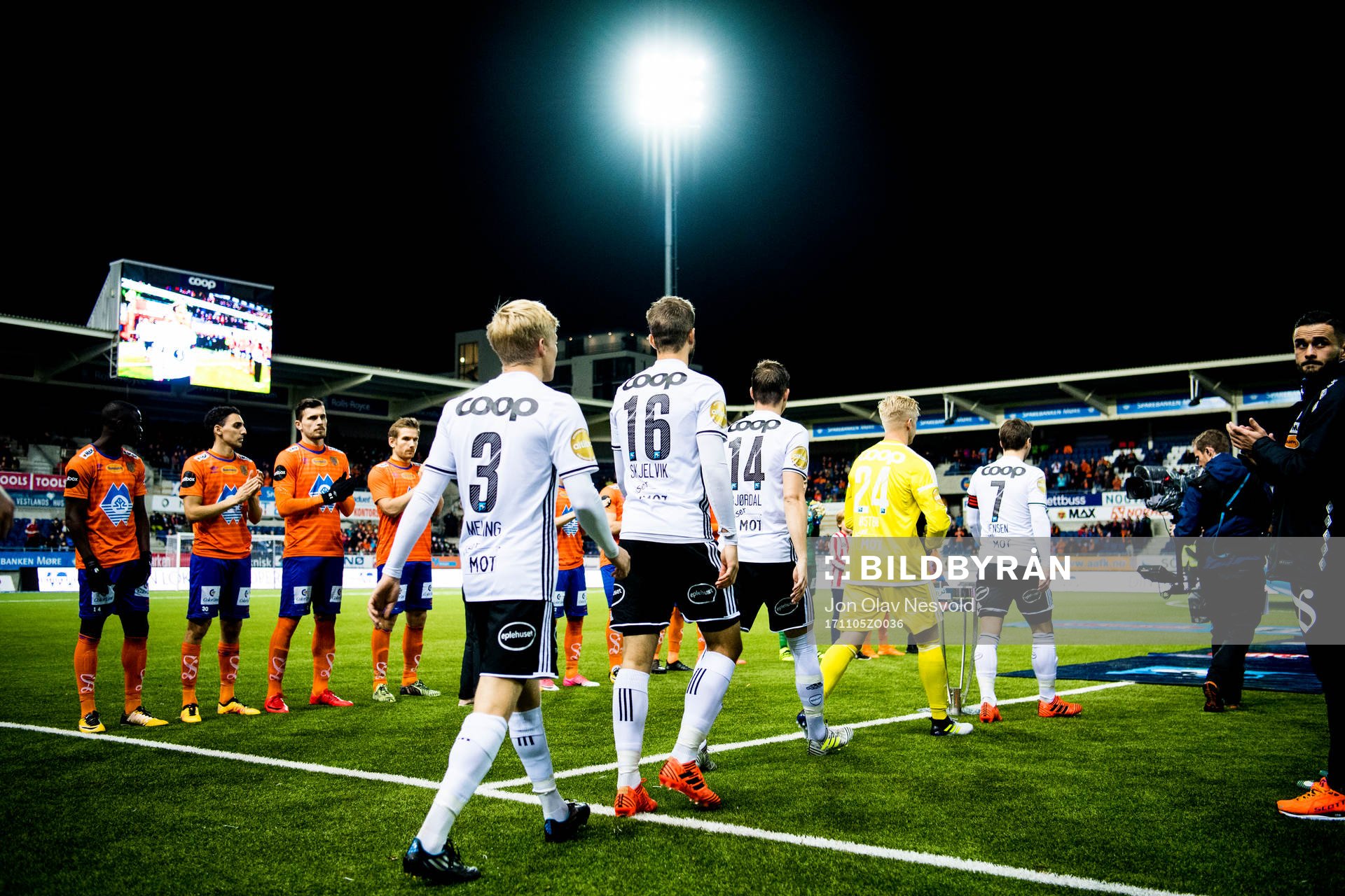 The Rosenborg players enter the pitch
