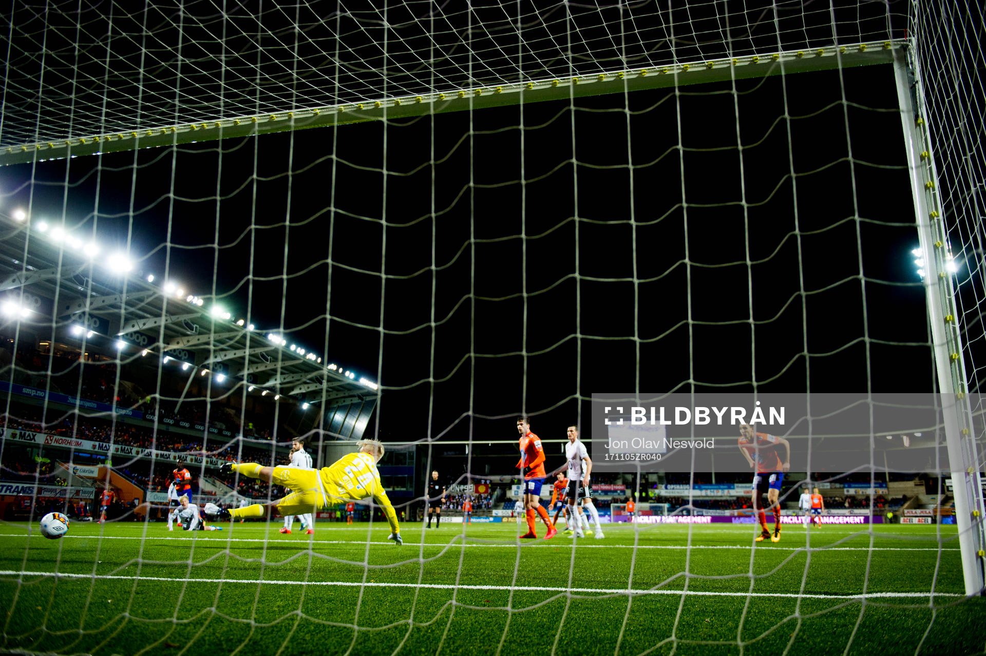Edwin Gyasi of Aalesund scores 2-1