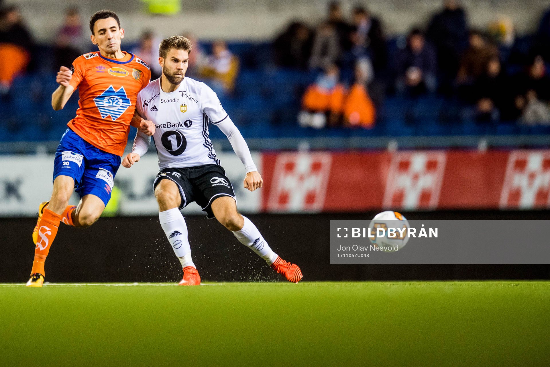 Mostafa Abdellaoue of Aalesund and Jørgen Skjelvik of