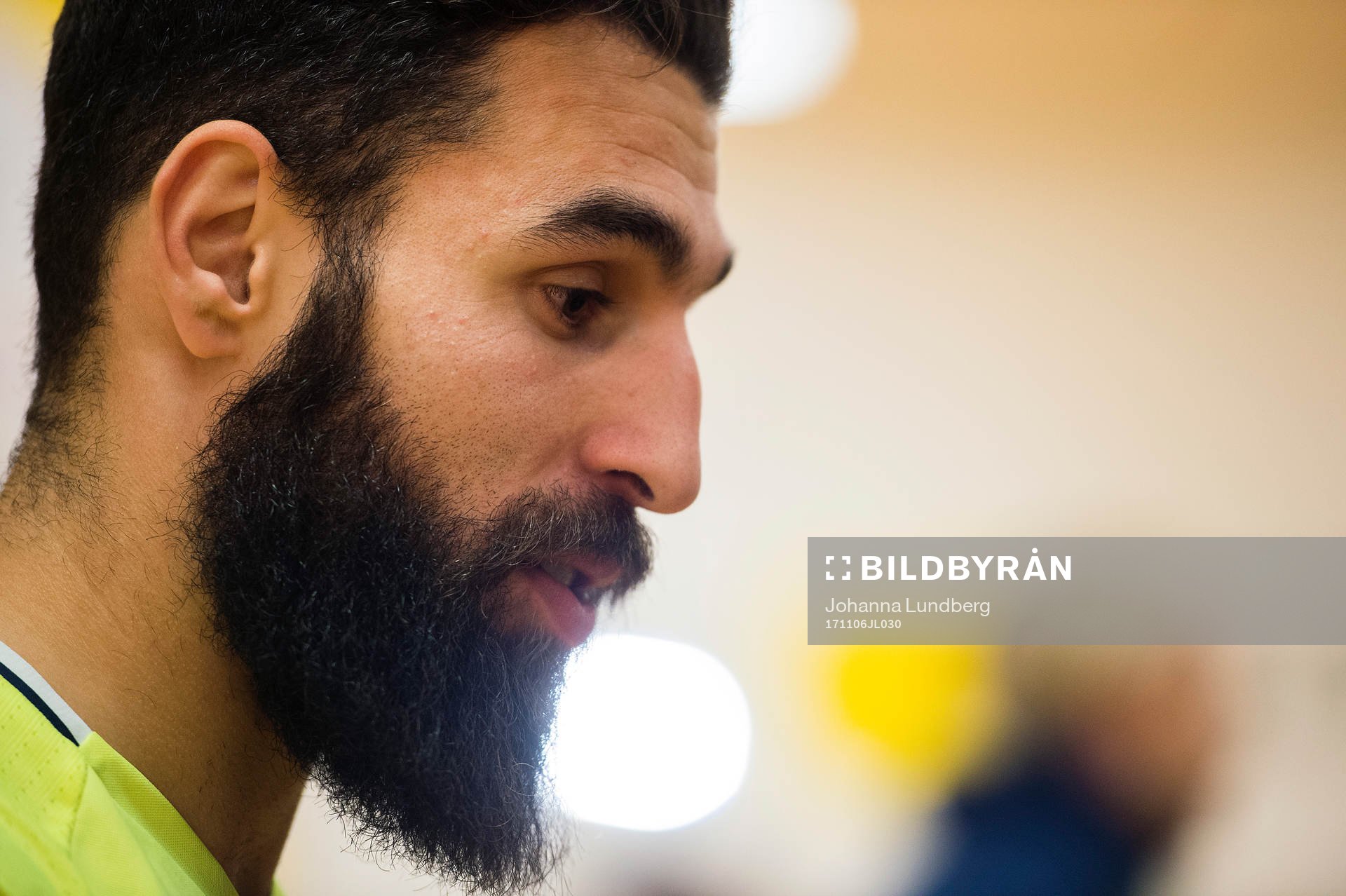 Jimmy Durmaz deltar i mixed zone