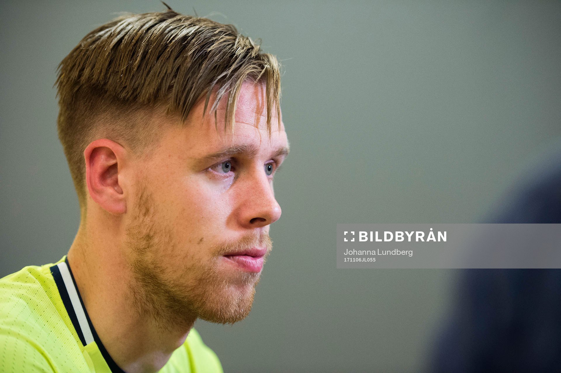 Pontus Jansson deltar i mixed zone