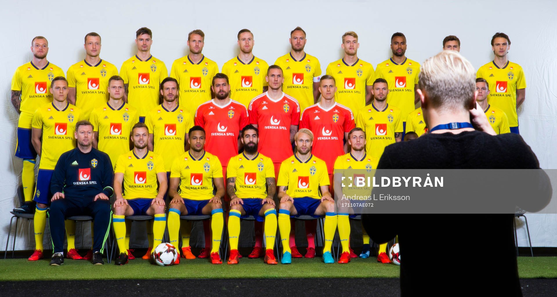 Bildbyråns fotograf Joel Marklund tar svenska