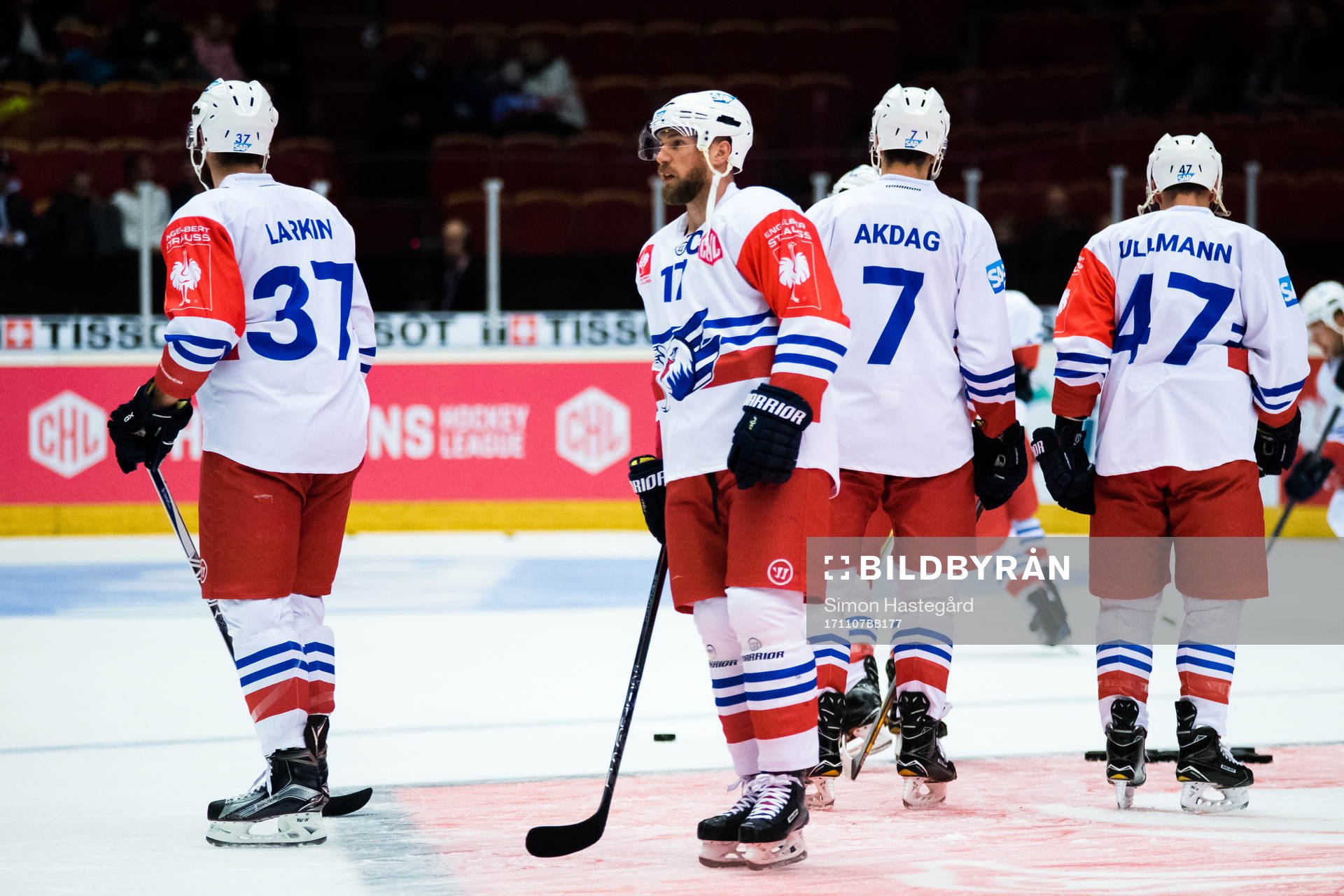 Marcus Kink of Adler Mannheim prior the CHL game between