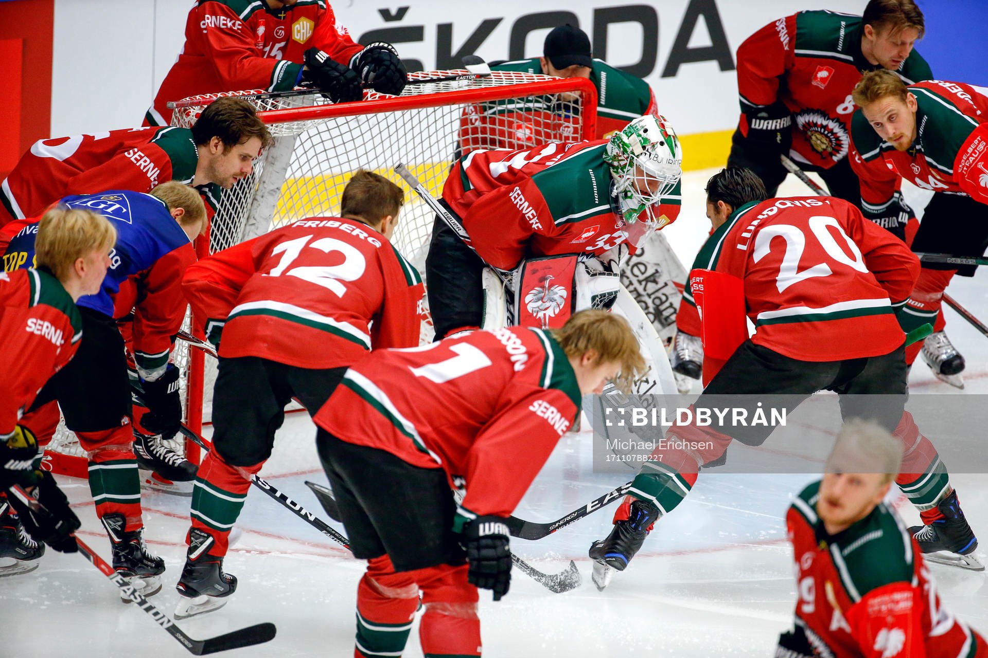 Frölunda samlade innan ishockeymatchen i CHL mellan