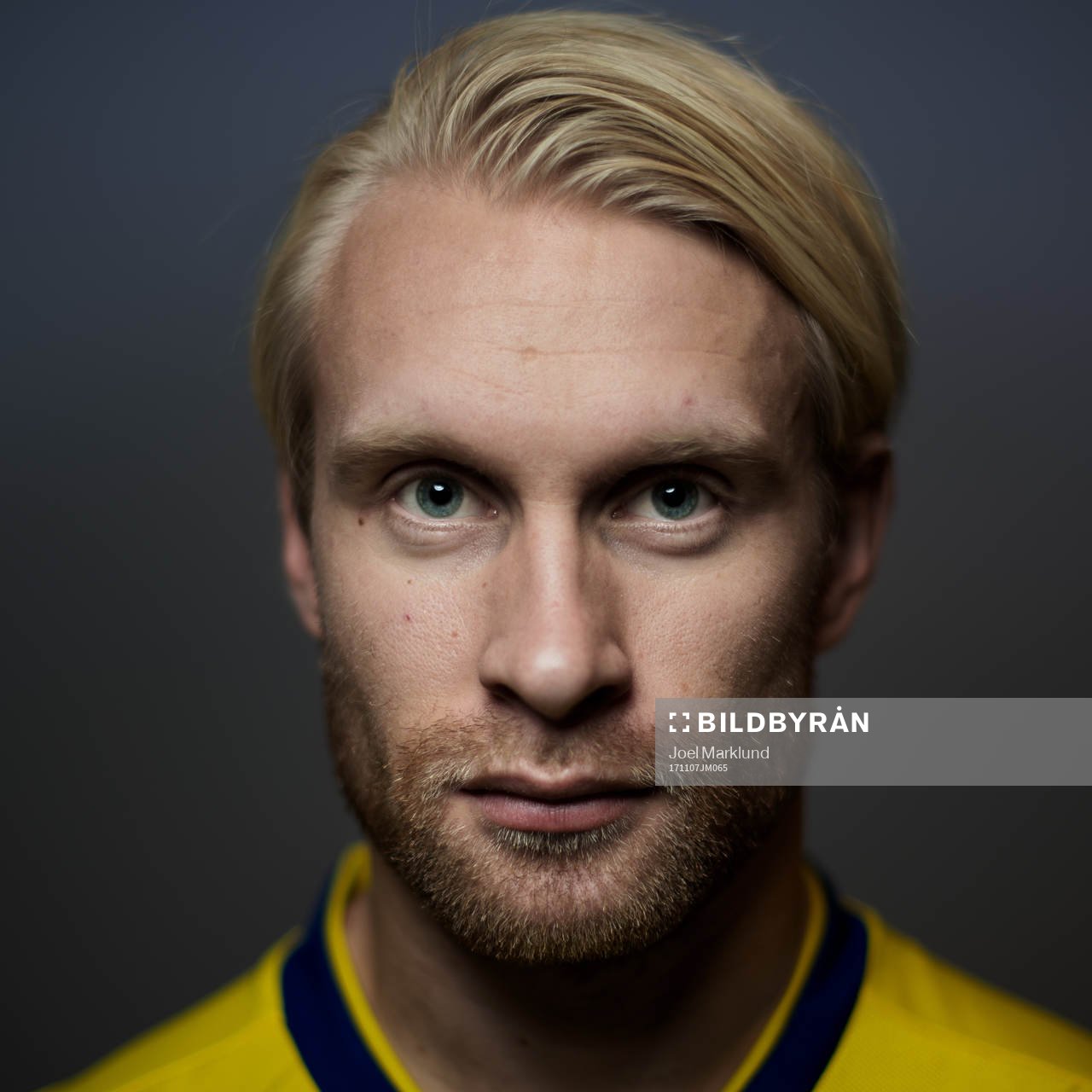 Johan Larsson, spelare i Sveriges fotbollslandslag