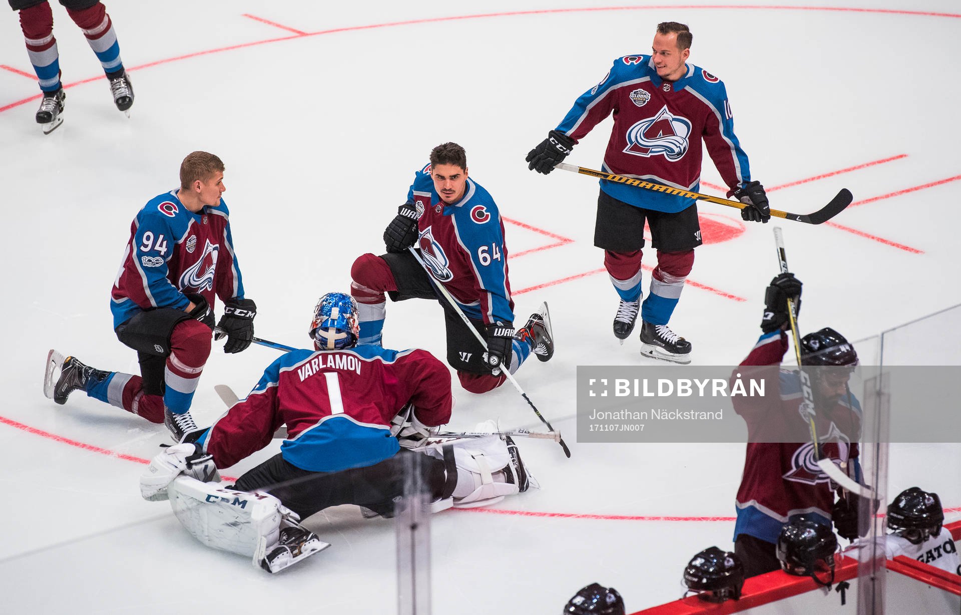Colorados Samuel Girard, målvakt Semyon Varlamov, Nail