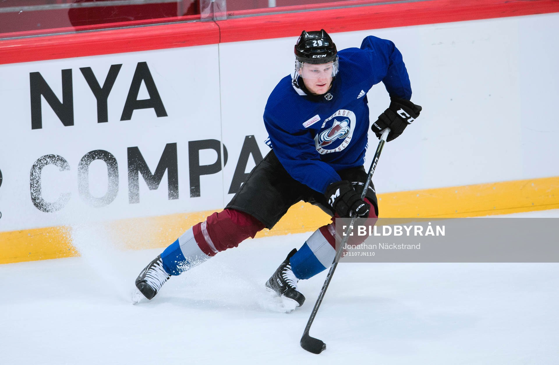Nathan MacKinnon