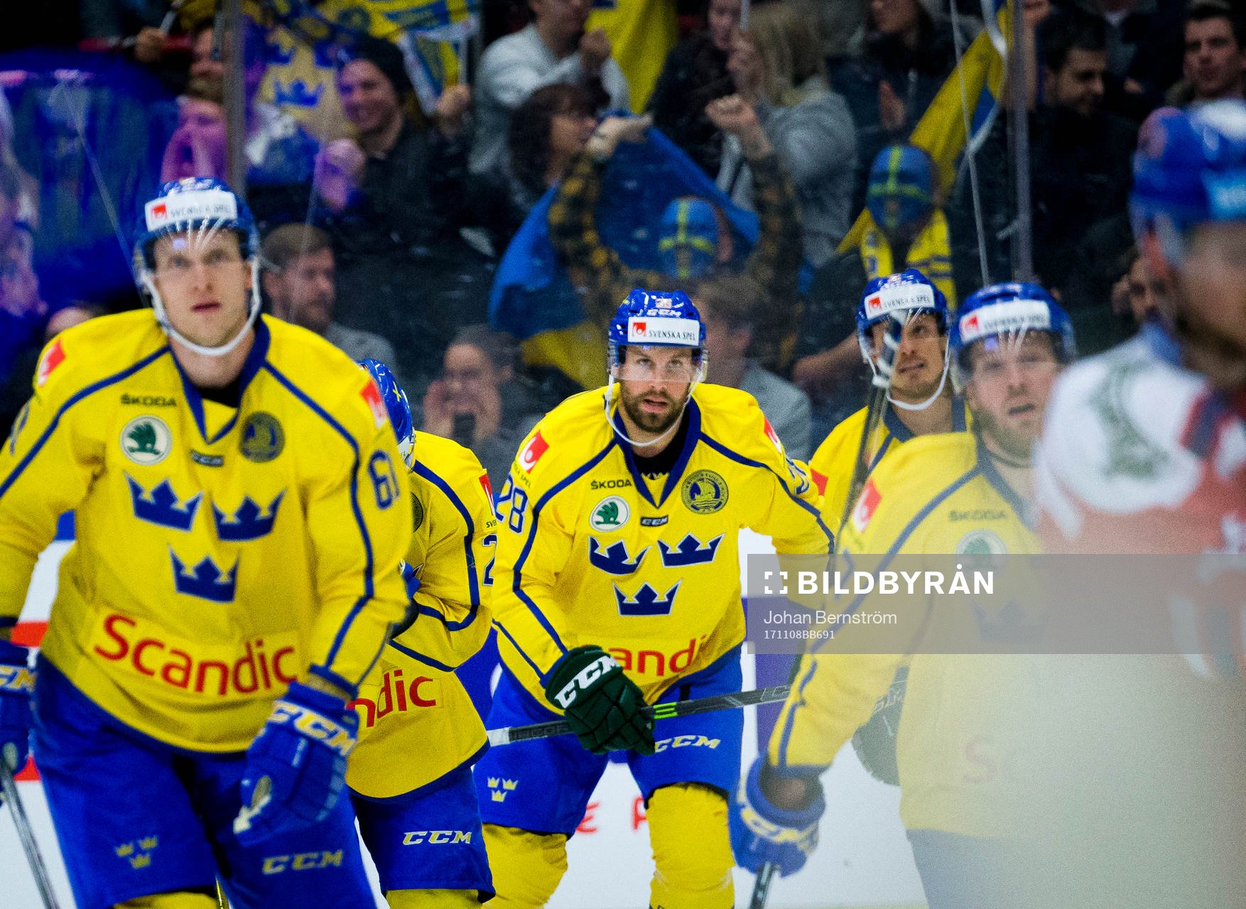 Sveriges Dick Axelsson gör 4-3 och jublar