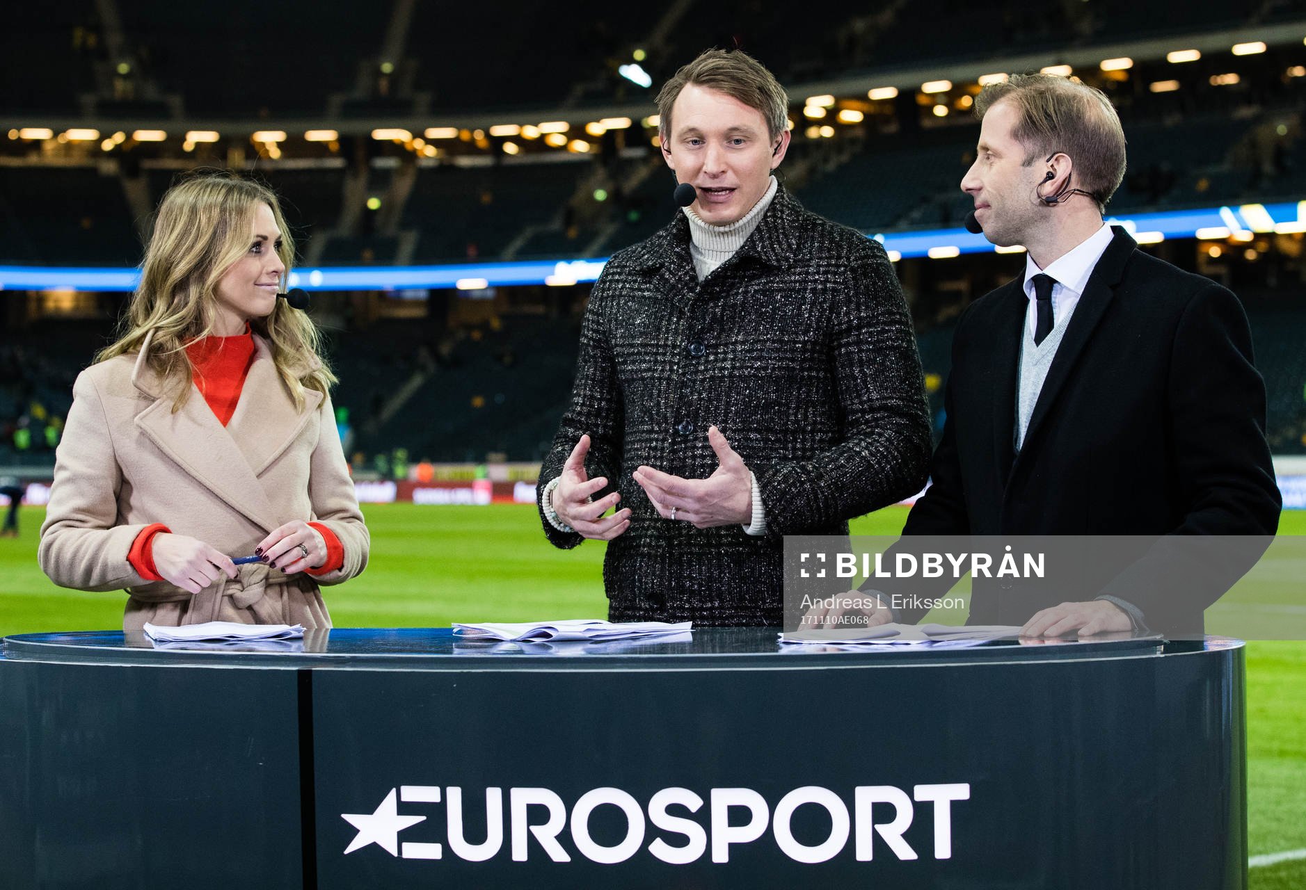 Karin Frick, Kim Källström och Simon Bank i Eurosports studio efter fotbollsmatchen i VM-kvalets play-off mellan Sverige och Italien den 10 november 2017 i Stockholm.