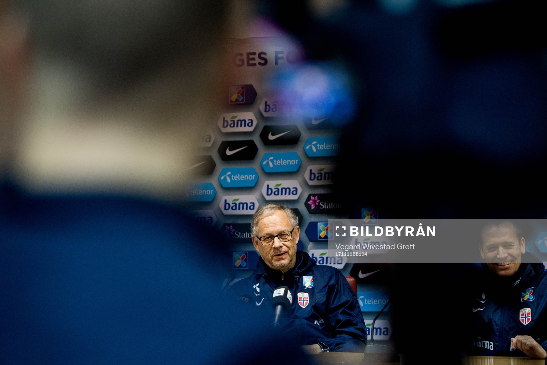 Lars Lagerbäck, head coach of Norway, and Svein Graff,