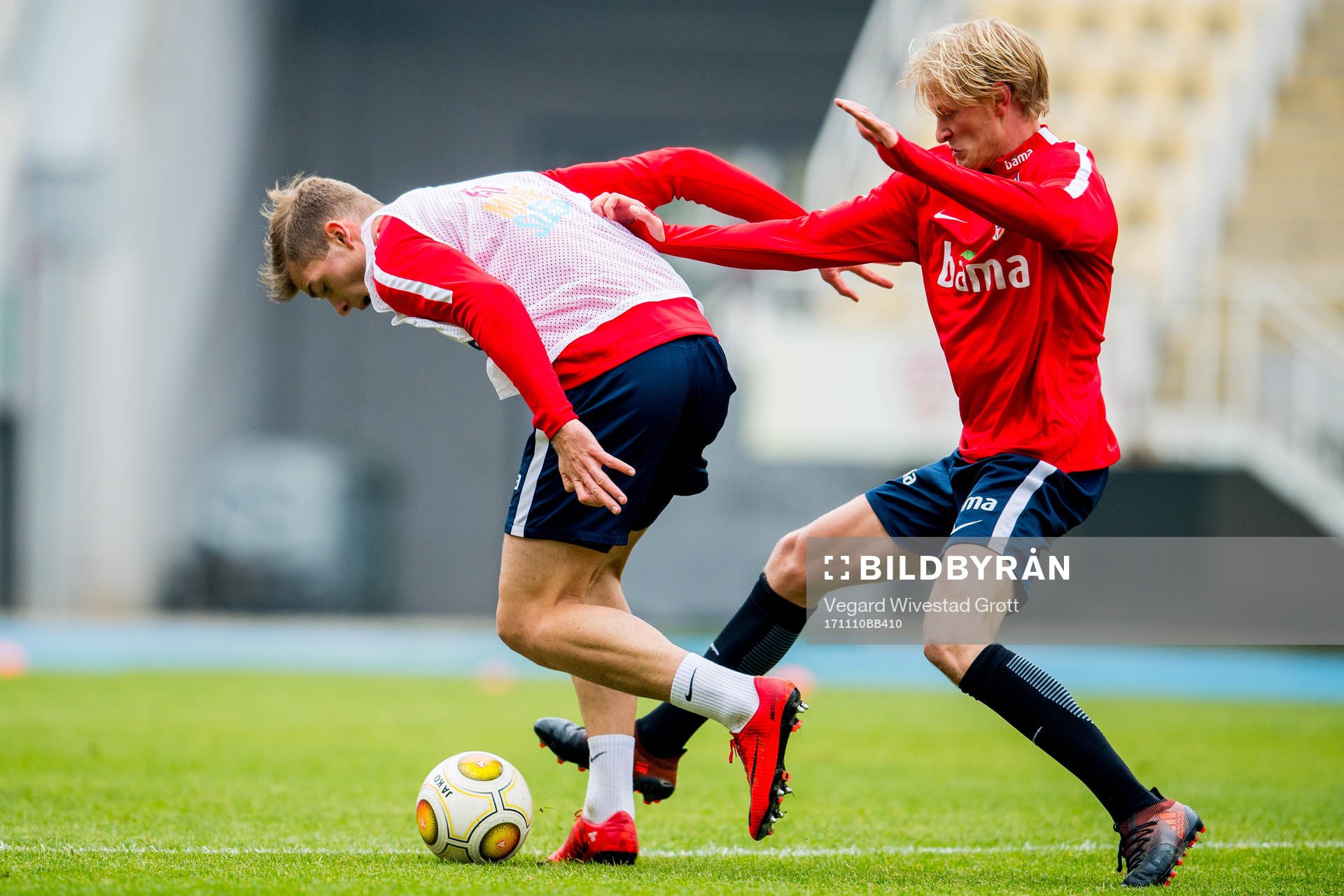 Alexander Sørloth and Morten Thorsby of Norway