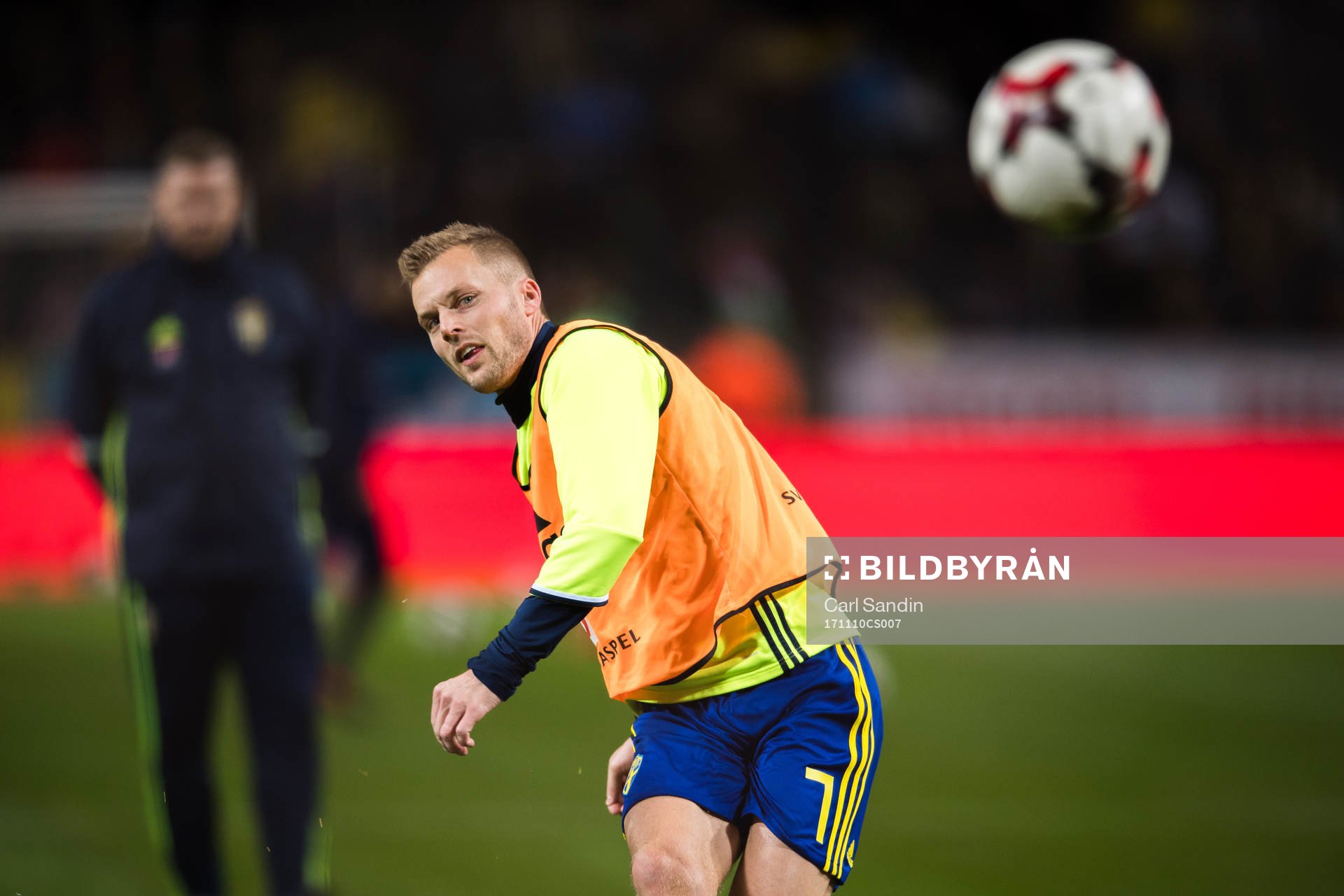 Sveriges Sebastian Larsson före fotbollsmatchen i