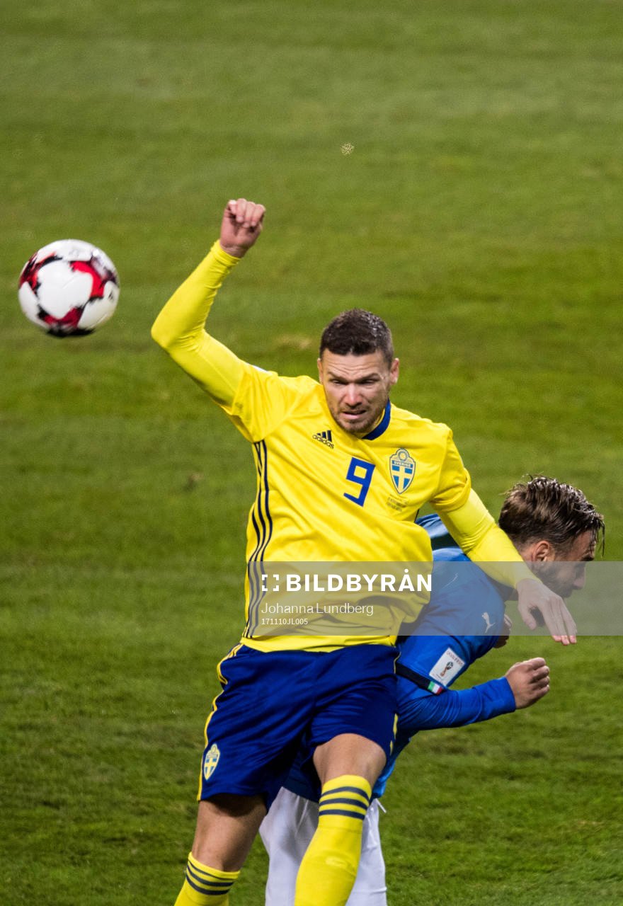 Sveriges Marcus Berg och Italiens Leonardo Bonucci