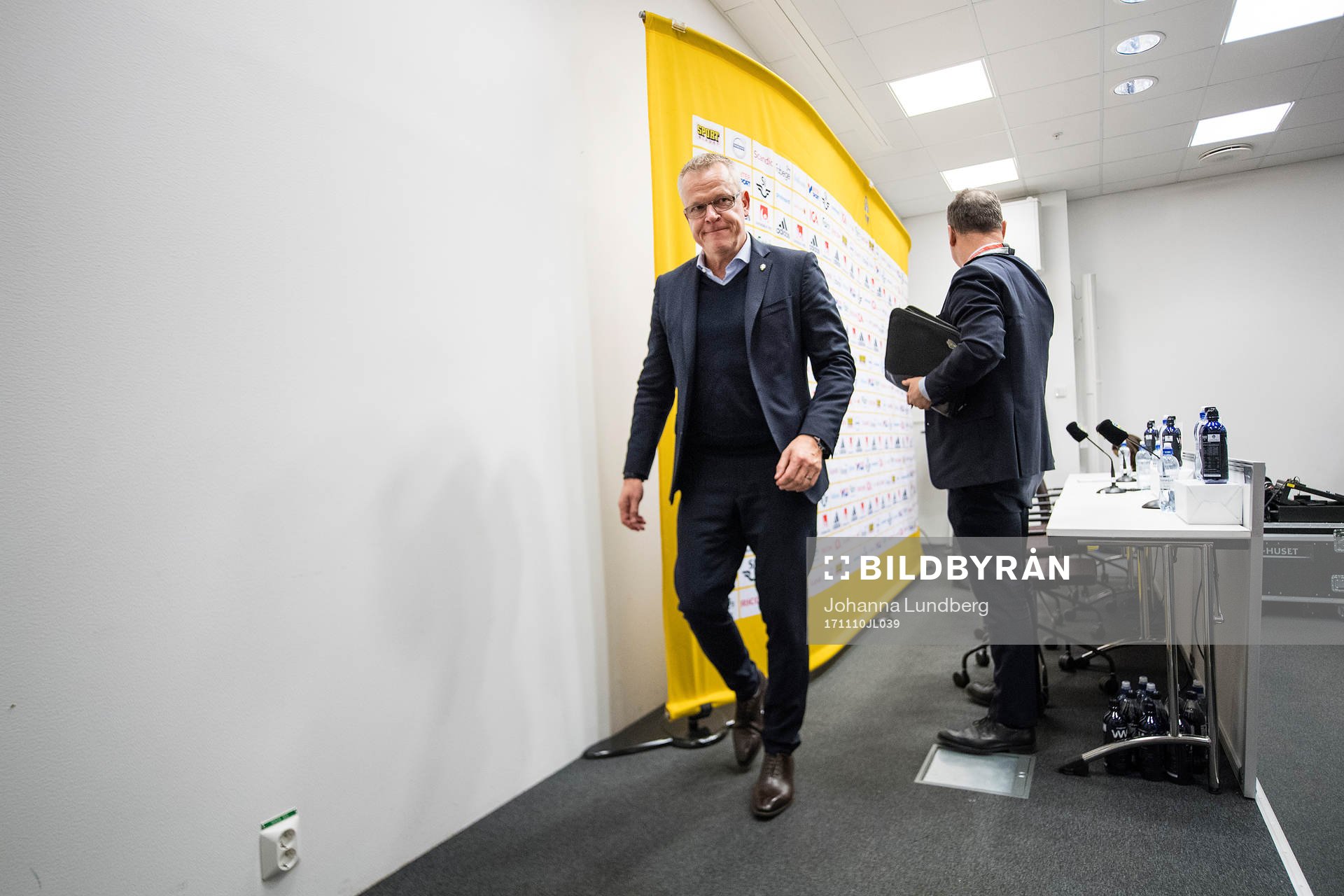Sveriges förbundskapten Janne Andersson  deltar i en