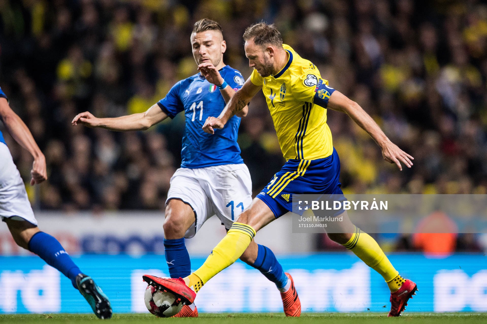 Sveriges Andreas Granqvist och Italiens Ciro Immobile