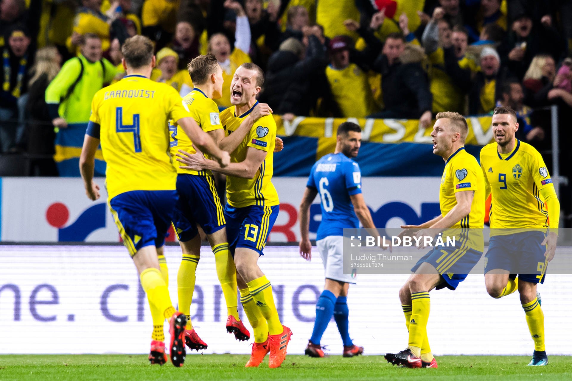 Sveriges Jakob Johansson jublar efter 1-0 under fotbollsmatchen i VM-kvalets play-off mellan Sverige och Italien den 10 november 2017 i Stockholm.