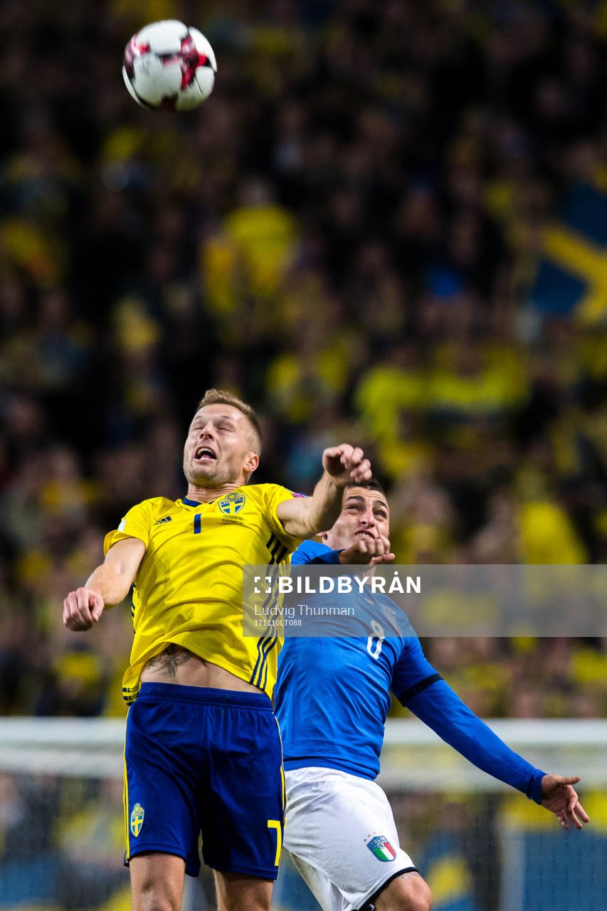 Sveriges Sebastian Larsson och Italiens Marco Verratti