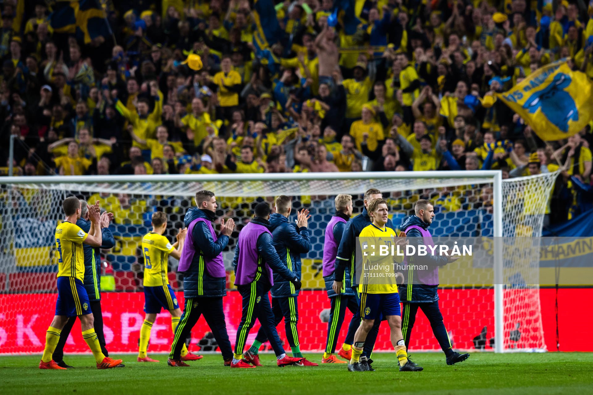 Sveriges spelare jublar