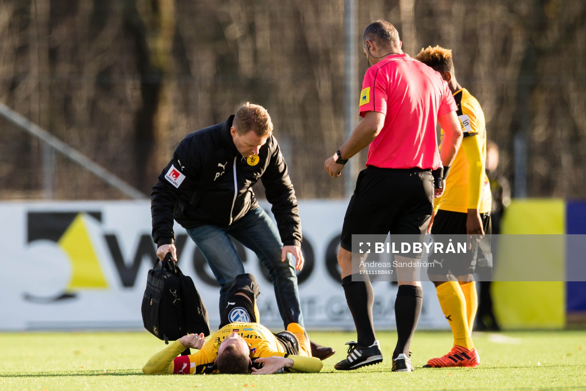 Frejs Richard Spong skadar sig