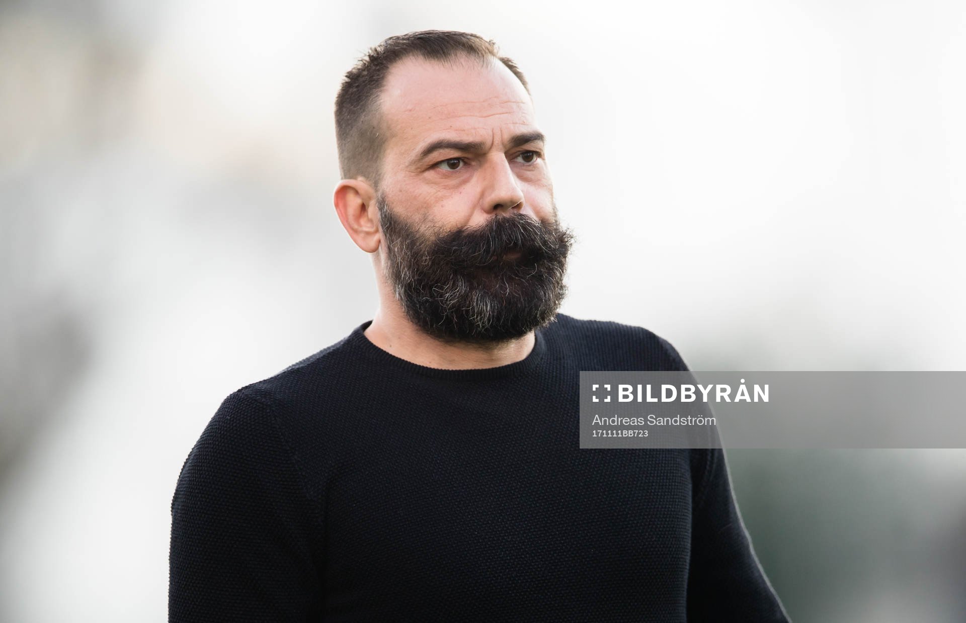 Akropolis tränare Konstantinos Panagopoulos under kvalet till Superettan mellan IK Frej och Akropolis den 11 November 2017 i Stockholm.