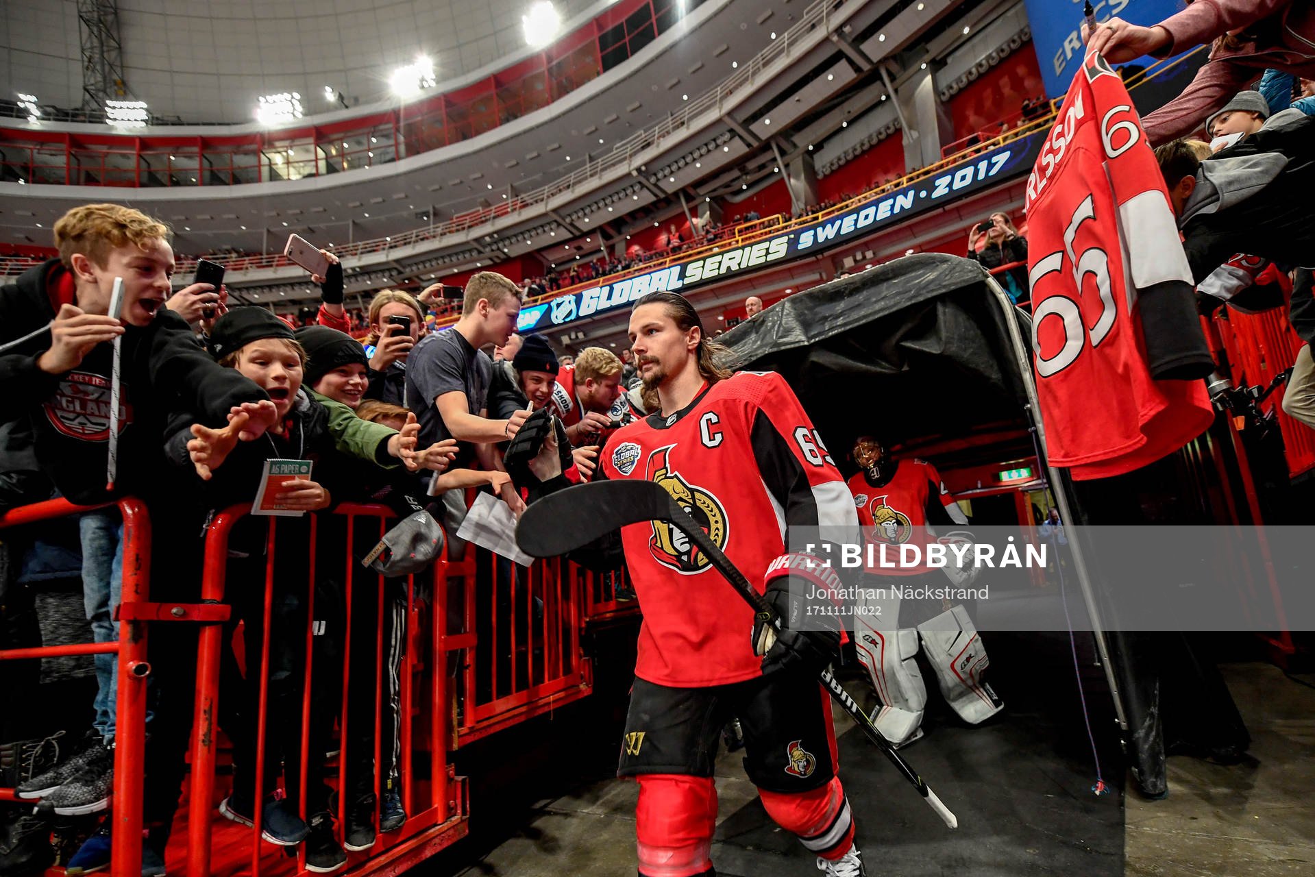 Ottawas Erik Karlsson gör entre