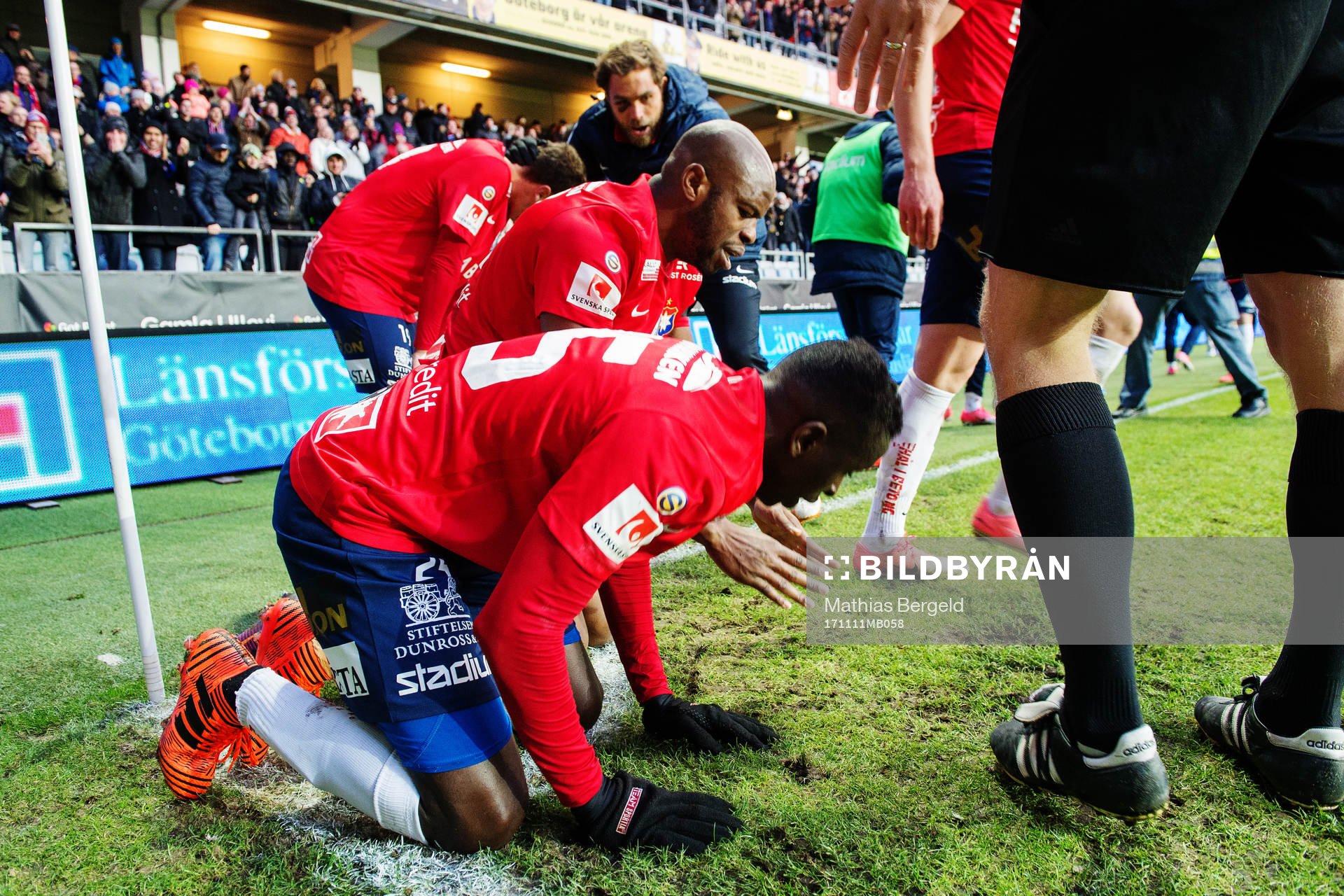 Örgrytes Mohamed Said Adan och Hakeem Araba (målskytt)