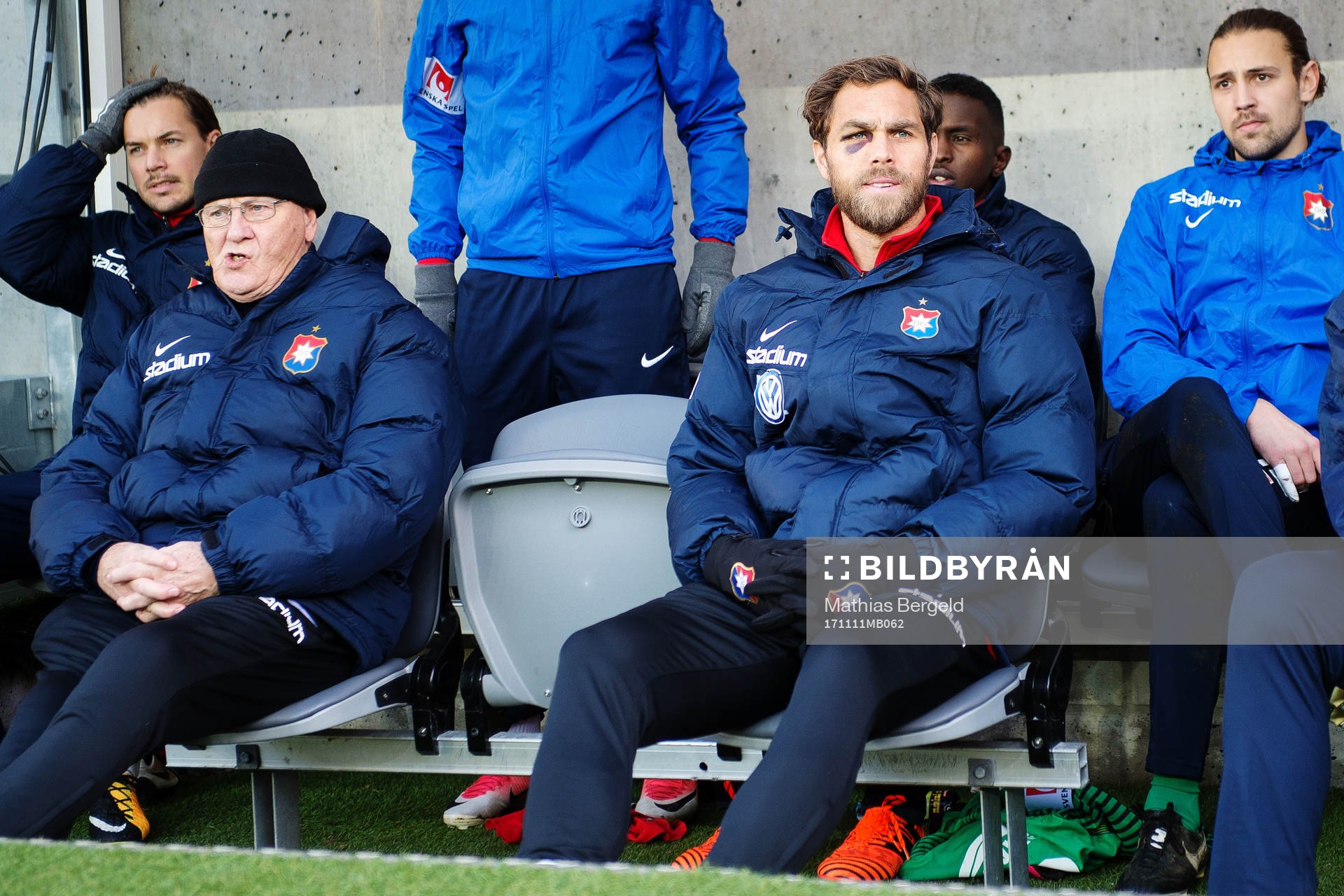 Örgrytes Johan Elmander på bänken