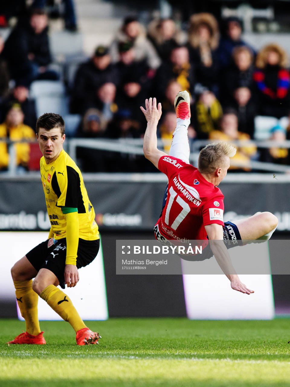 Örgrytes Emil Skogh i luften