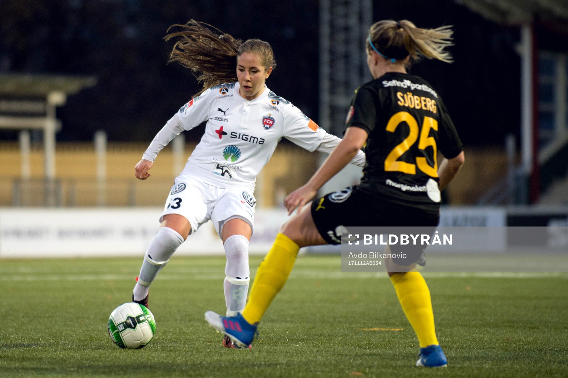 Rosengårds Johanna Barth och Hammarbys Frida Sjöberg