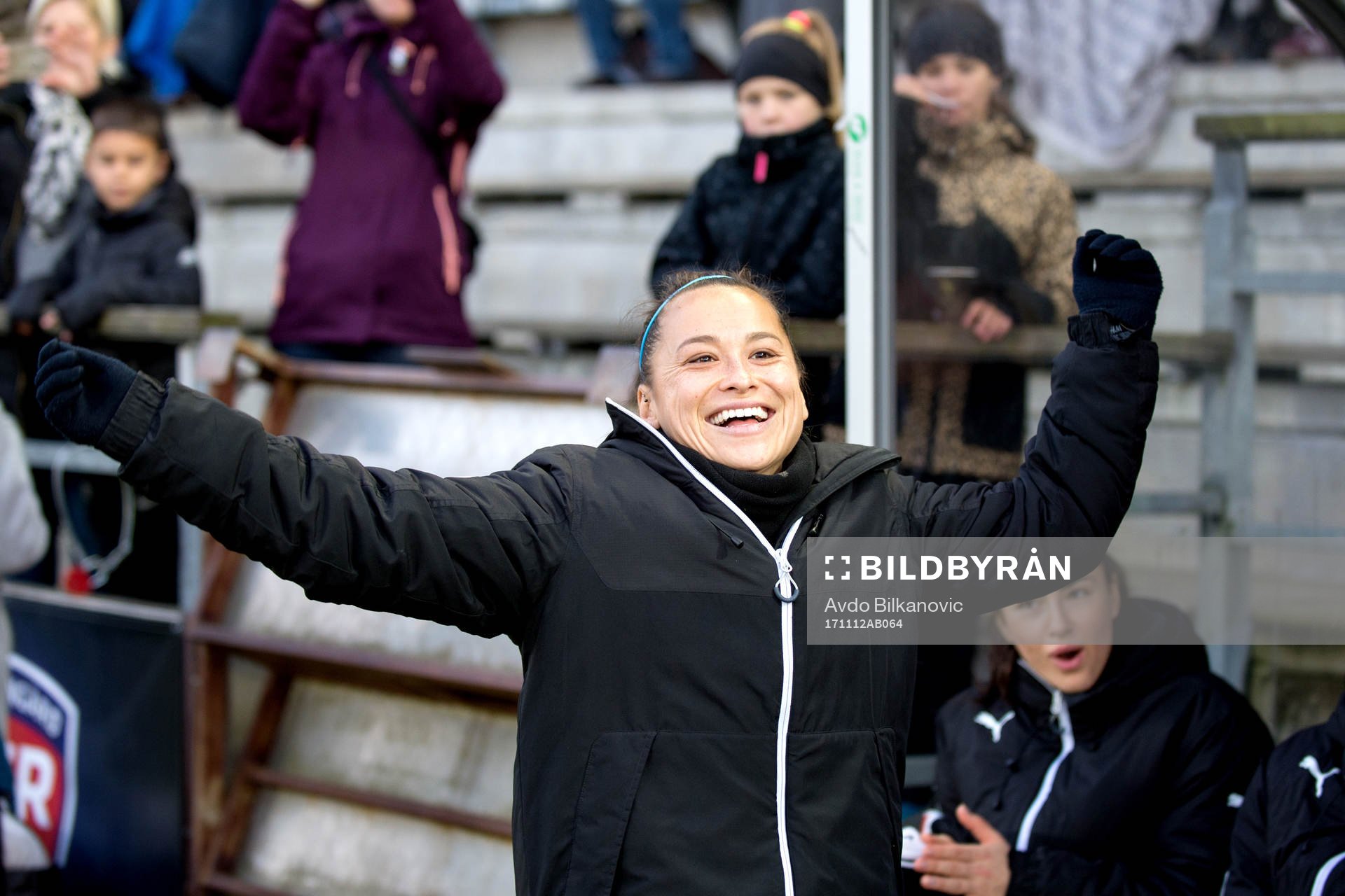 Rosengårds Ali Riley jublar