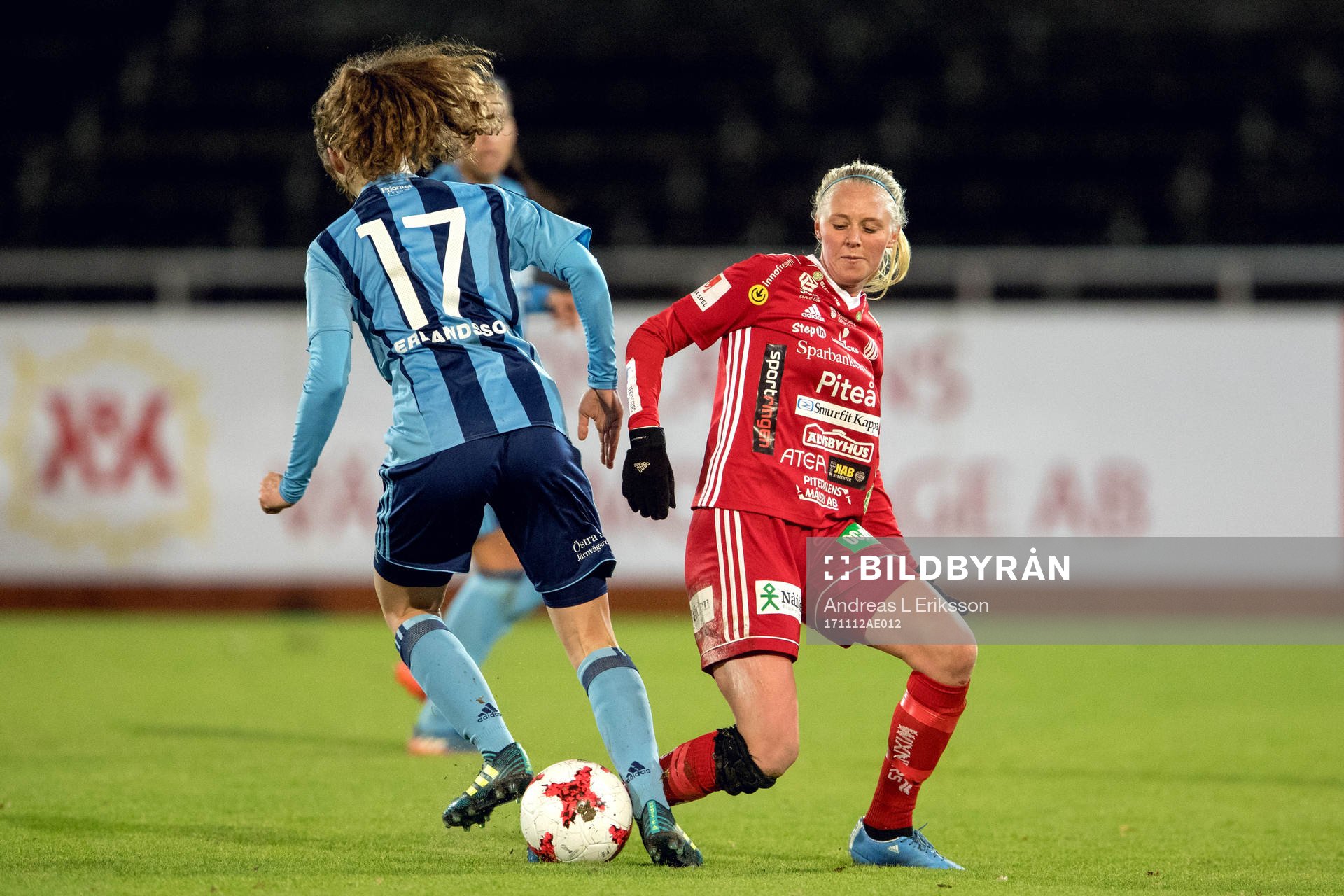 Djurgårdens Julia Walentowicz och Piteås Elin Bragnum