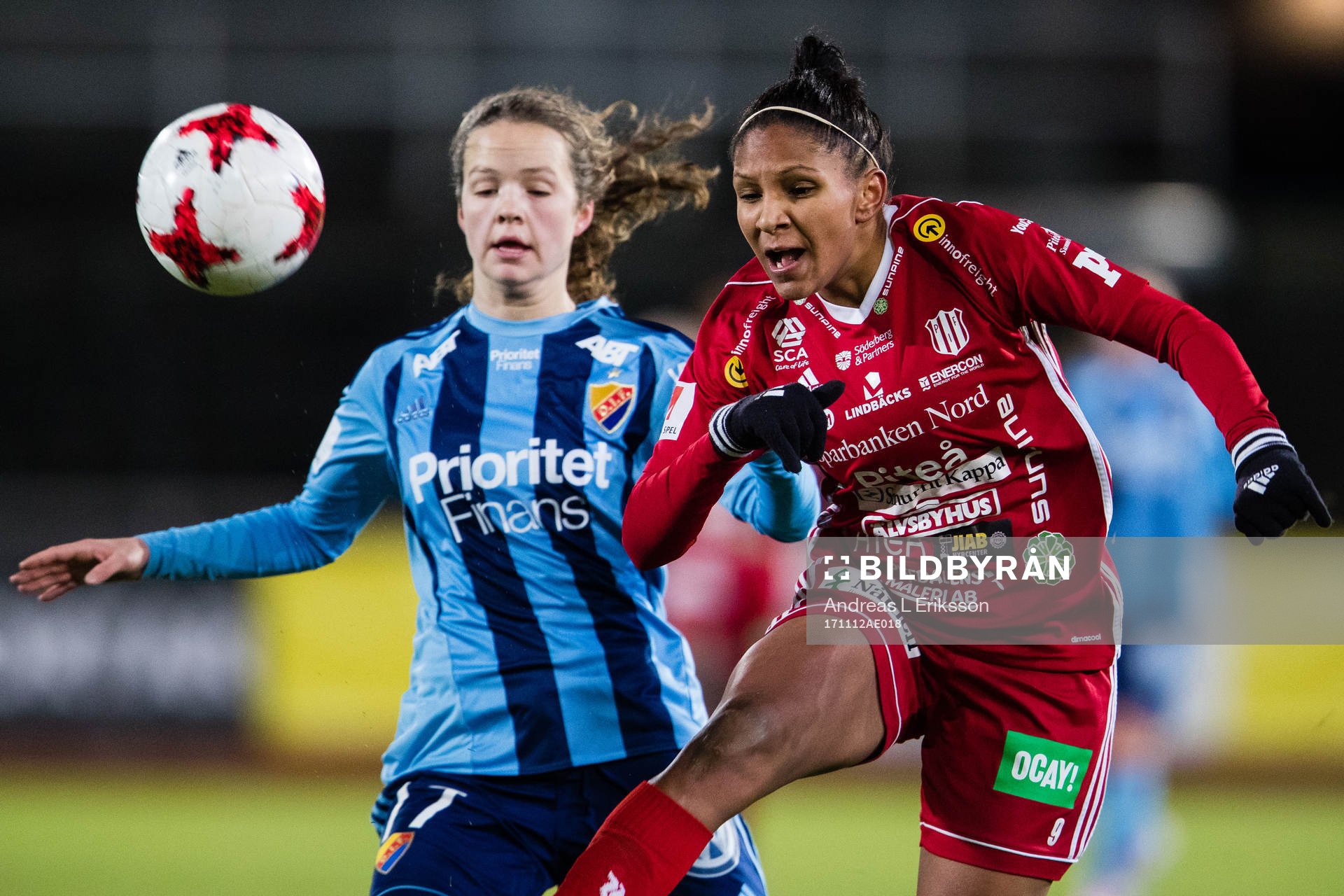 Djurgårdens Julia Walentowicz och Piteås Madelen Janogy