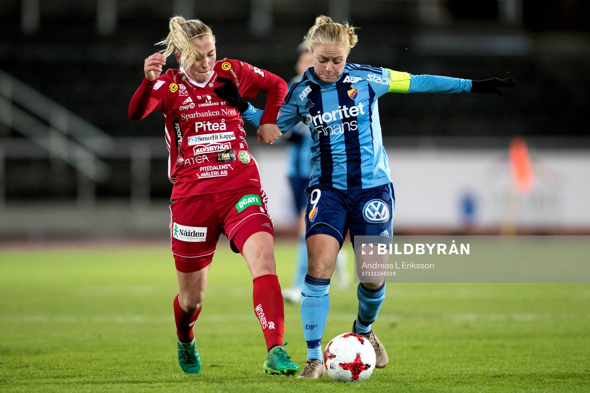 Piteås Julia Karlenäs och Djurgårdens Mia Jalkerud