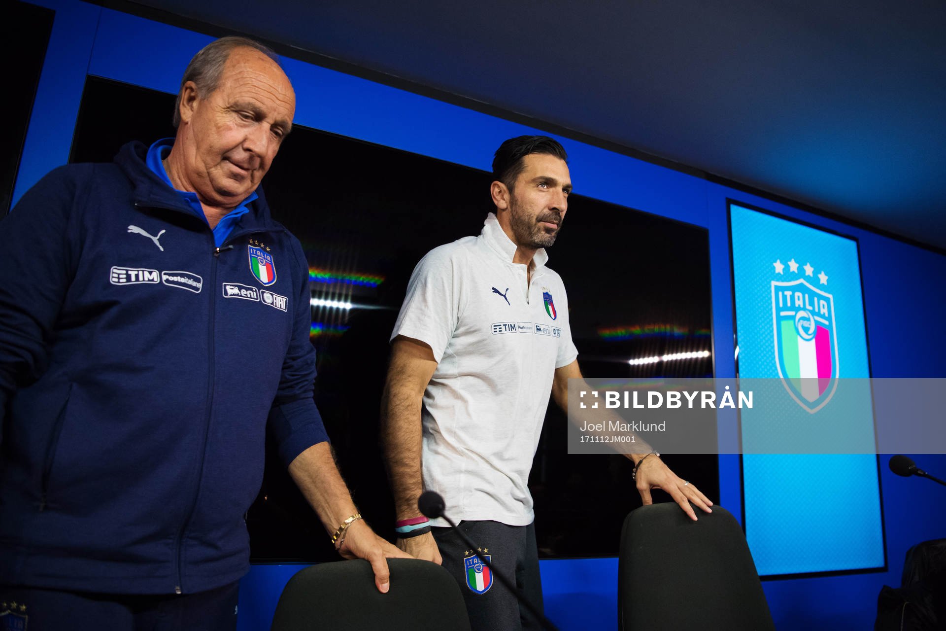 Förbundskapten Gian Piero Ventura och Gianluigi Buffon på
