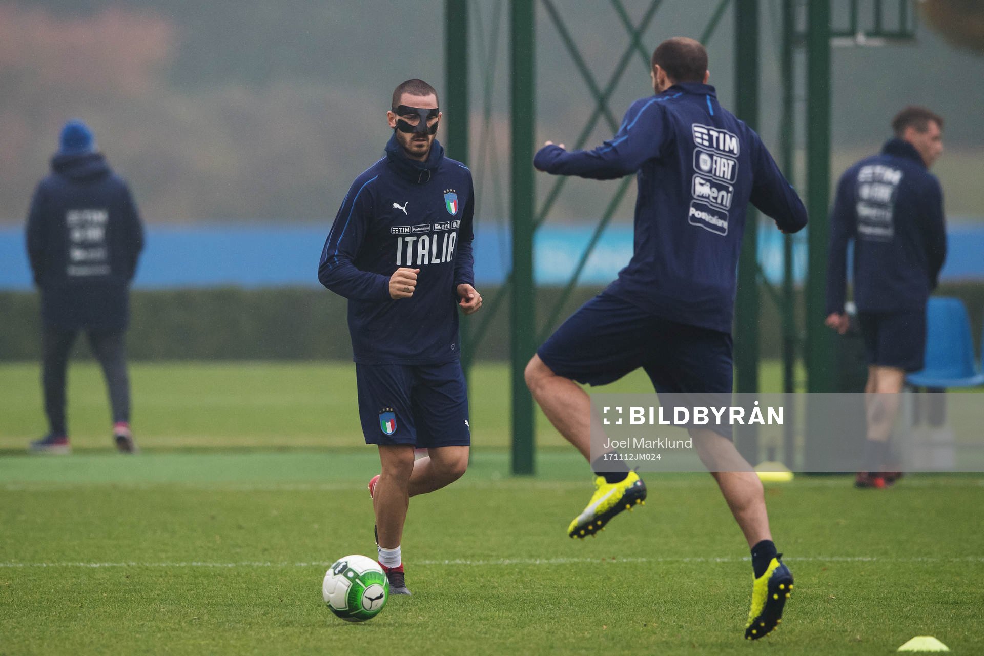 Leonardo Bonucci med ett ansiktsskydd