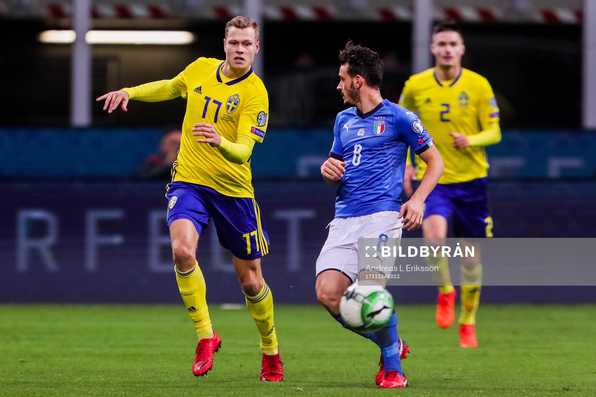 Sveriges Viktor Claesson och Italiens Alessandro Florenzi