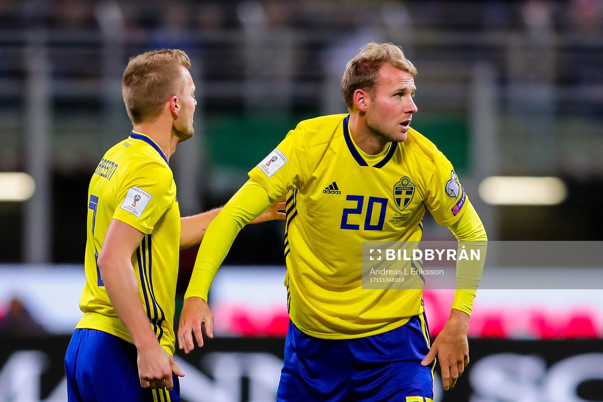 Sveriges Sebastian Larsson och Ola Toivonen
