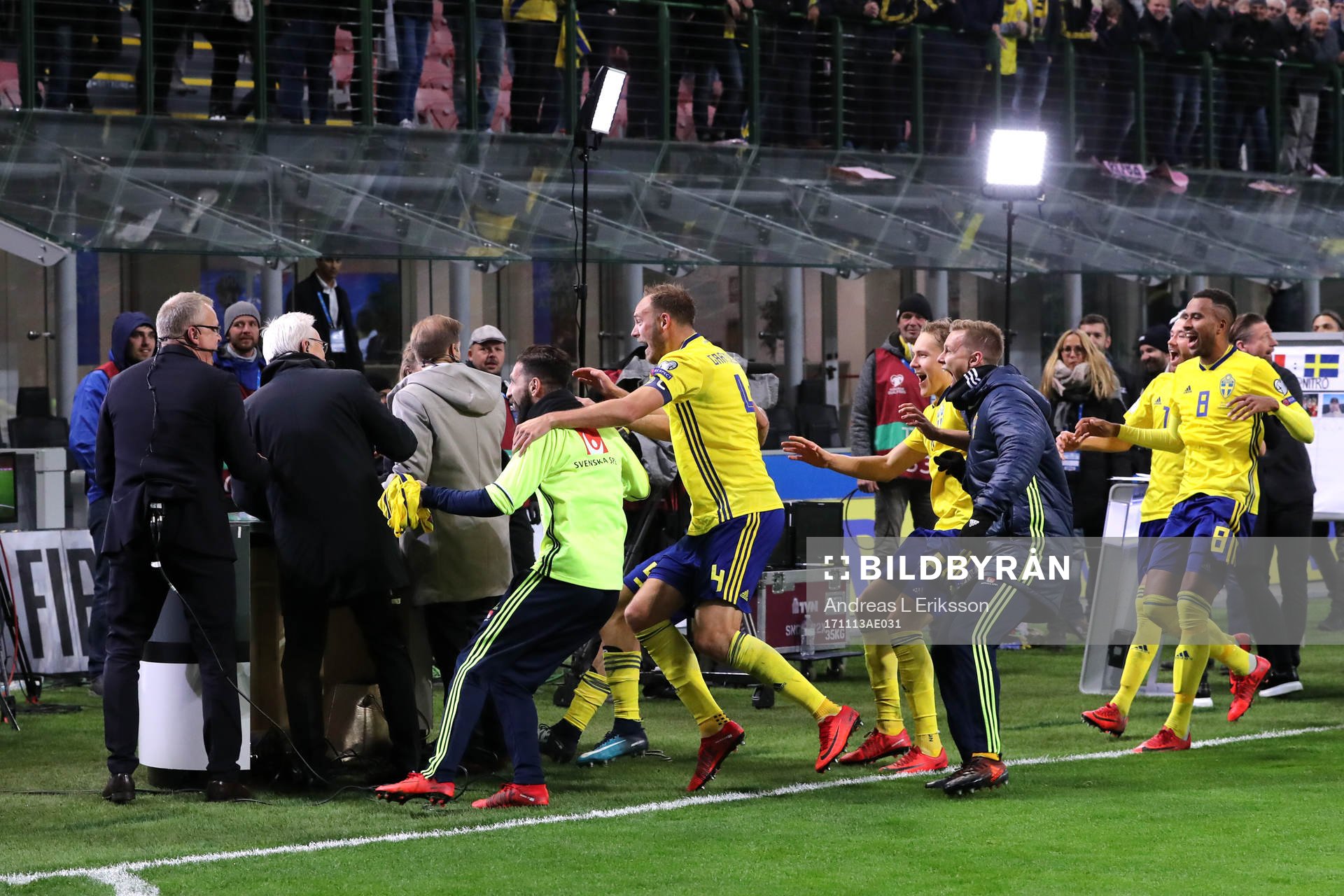 De svenska spelarna stormar Eurosports studio