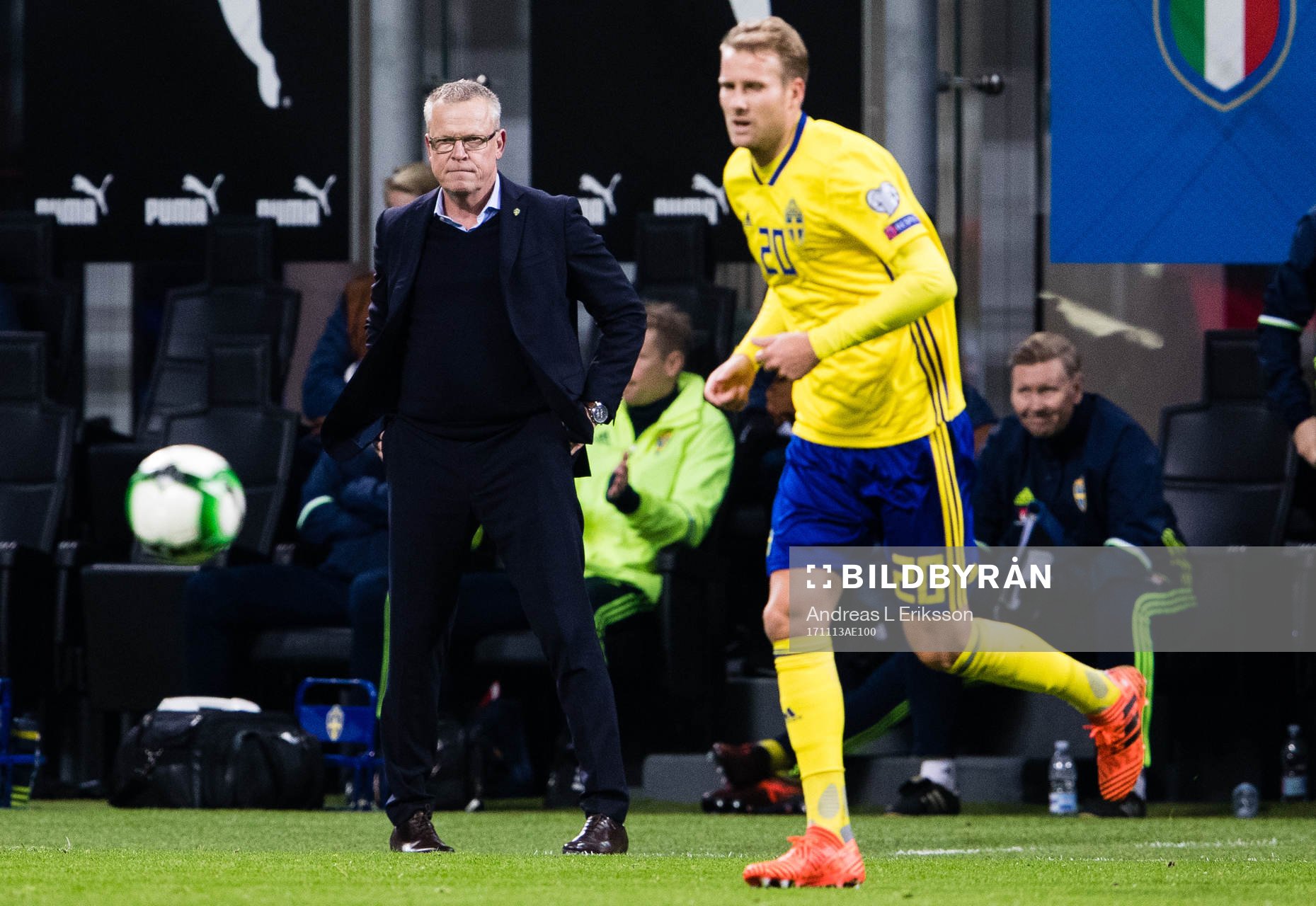 Sveriges förbundskapten Janne Andersson och Ola Toivonen