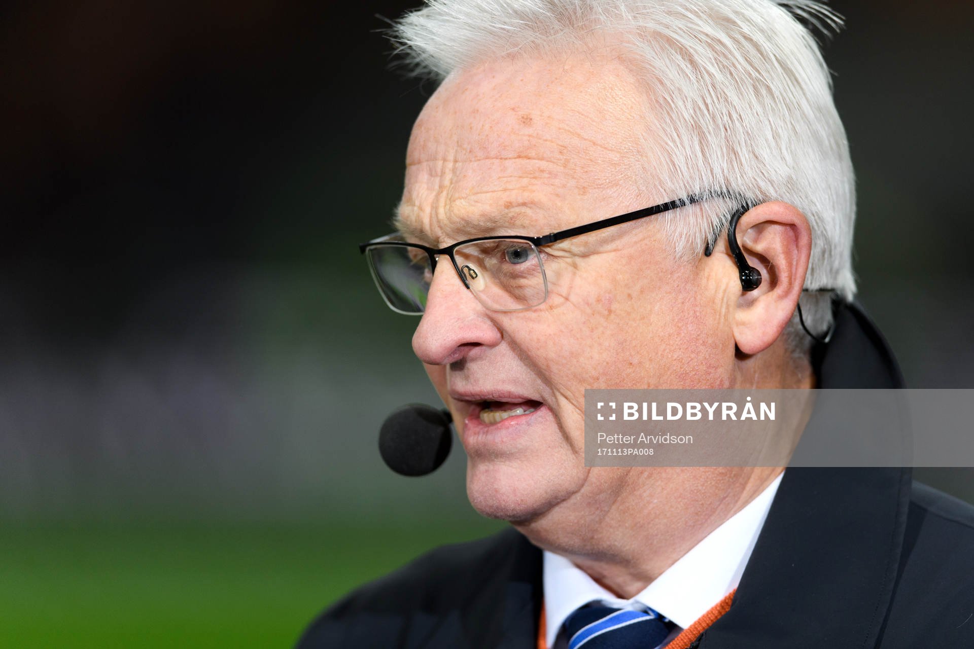 Hans Backe i Eurosports Studio innan fotbollsmatchen i VM-kvalets play-off mellan Italien och Sverige den 13 november 2017 i Milano.