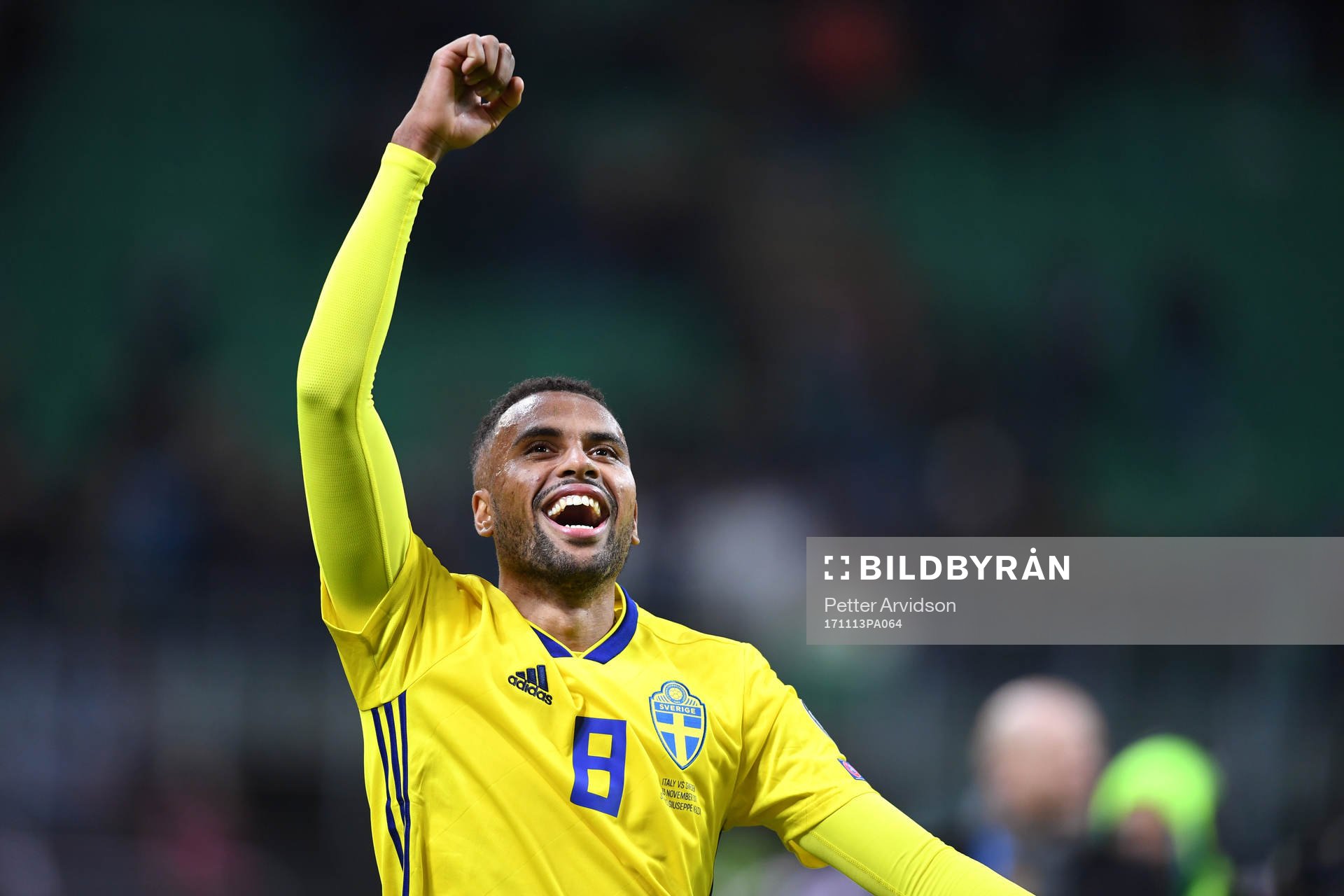 Sveriges Isaac Kiese Thelin jublar