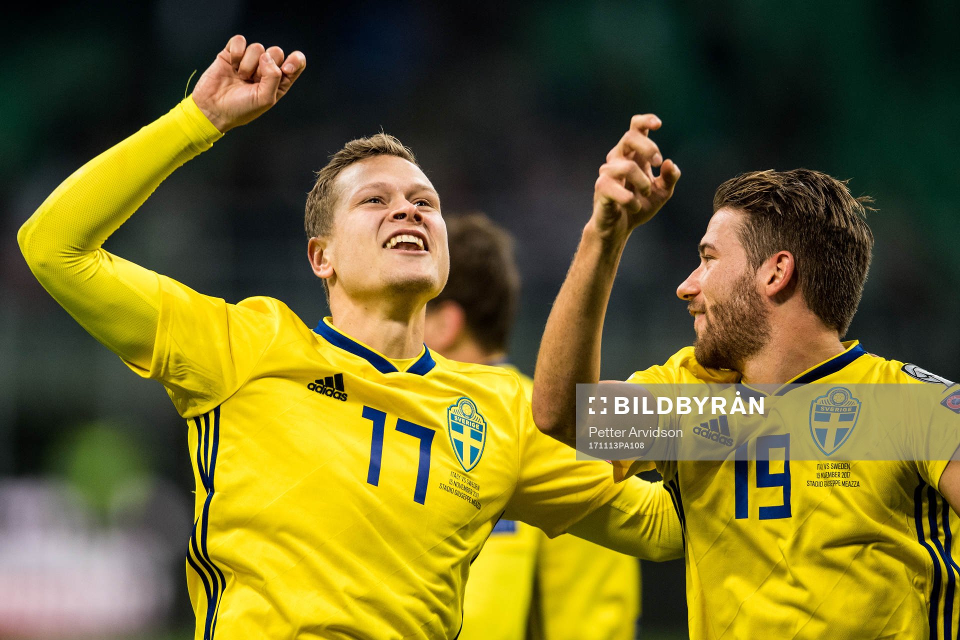 Sveriges Viktor Claesson och Marcus Rohdén jublar