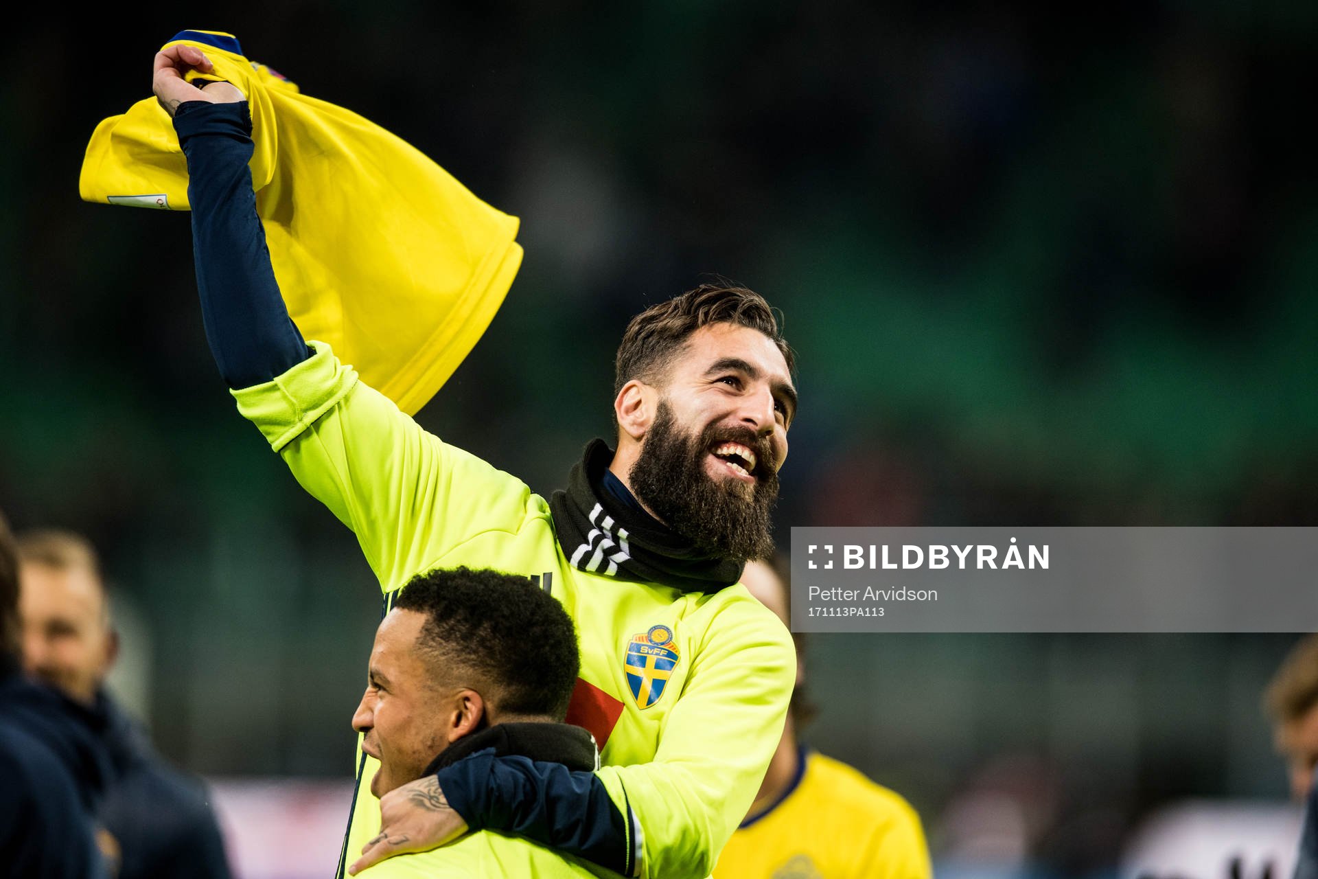 Sveriges Jimmy Durmaz jublar