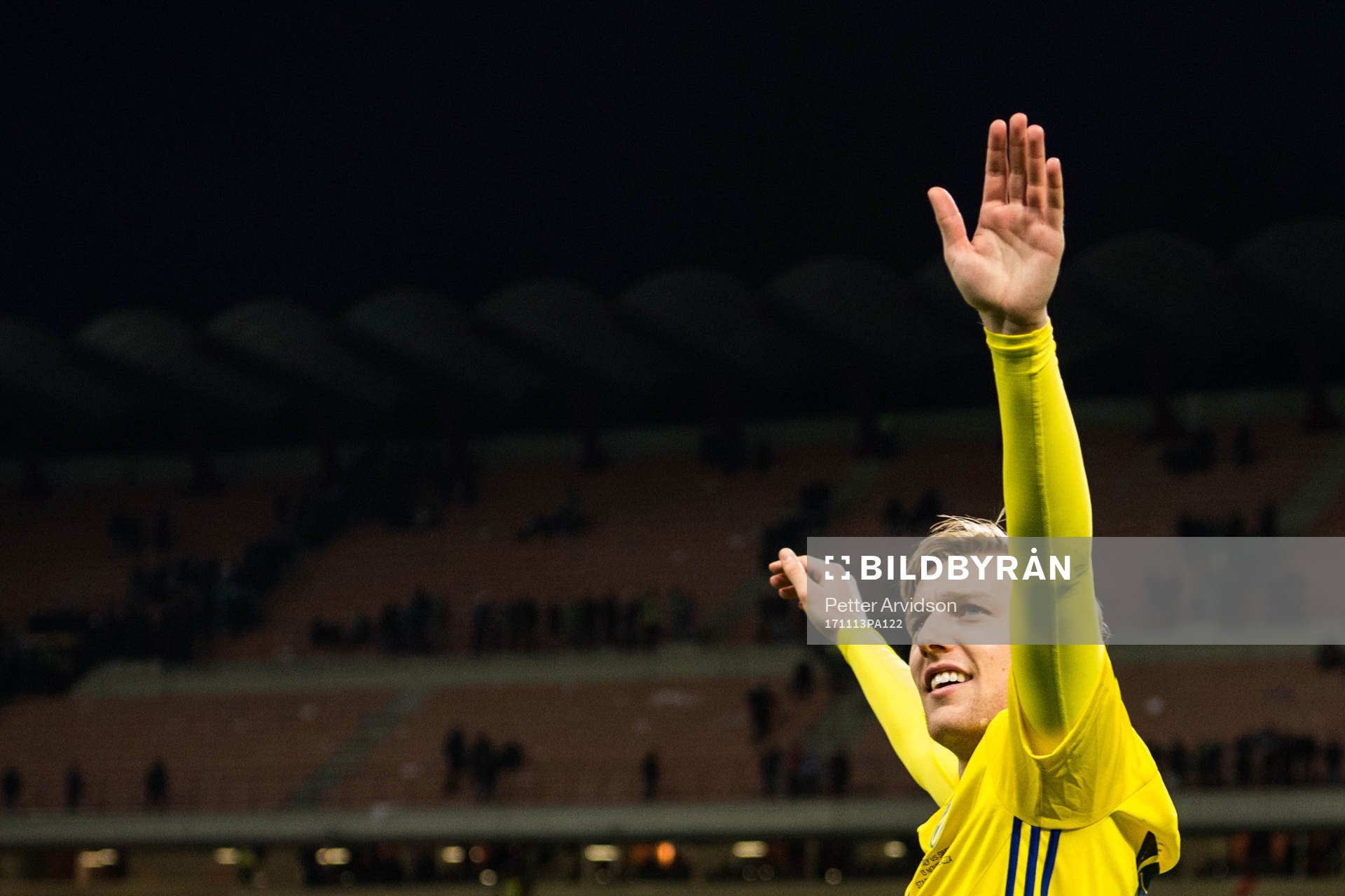 Sveriges Emil Forsberg jublar