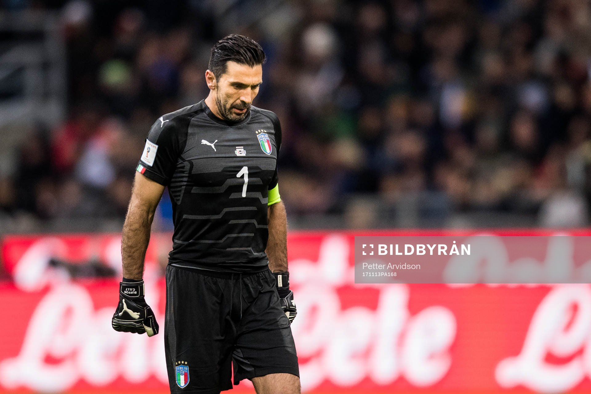 Italiens målvakt Gianluigi Buffon deppar