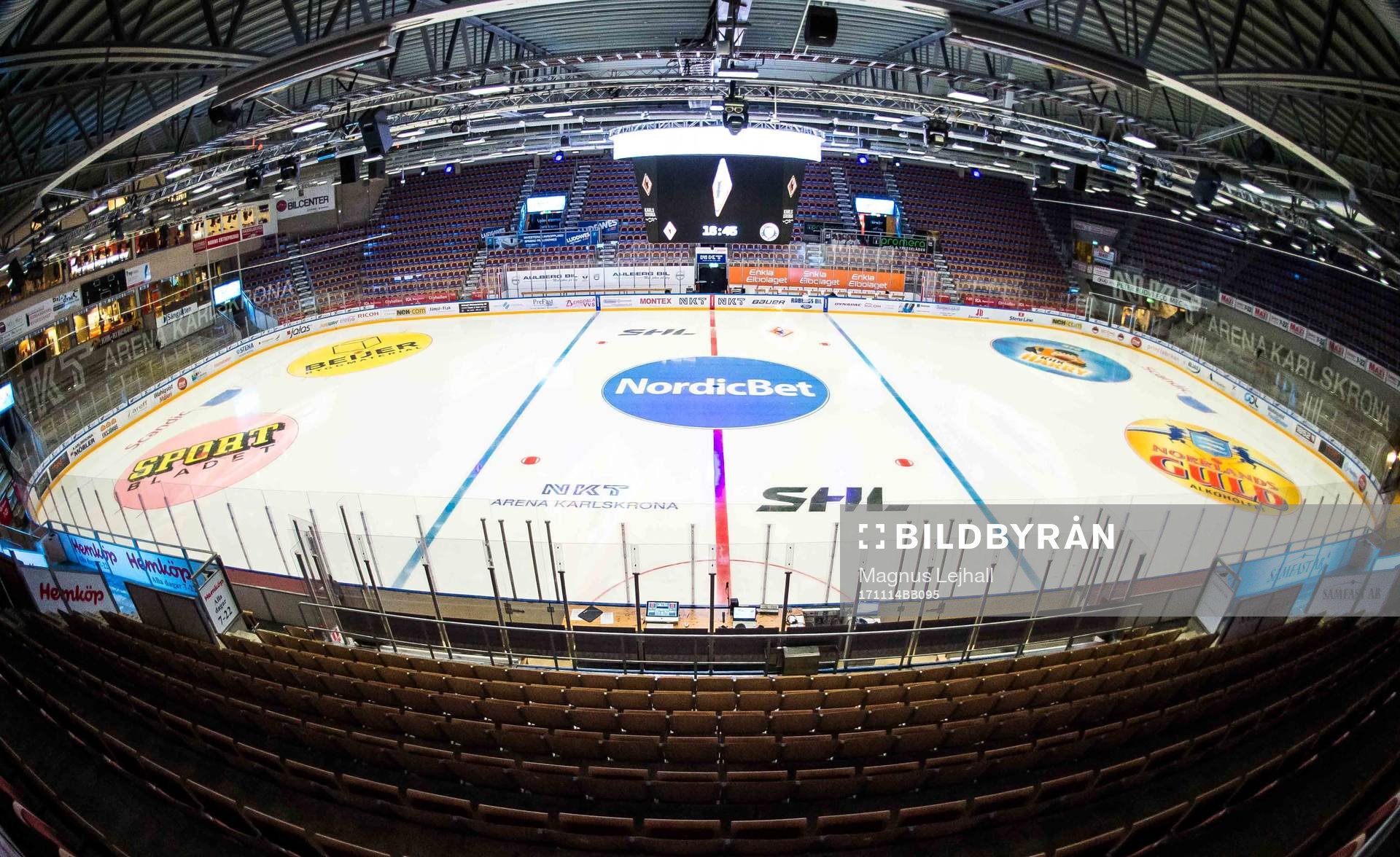NKT arena invändigt innan ishockeymatchen i SHL mellan