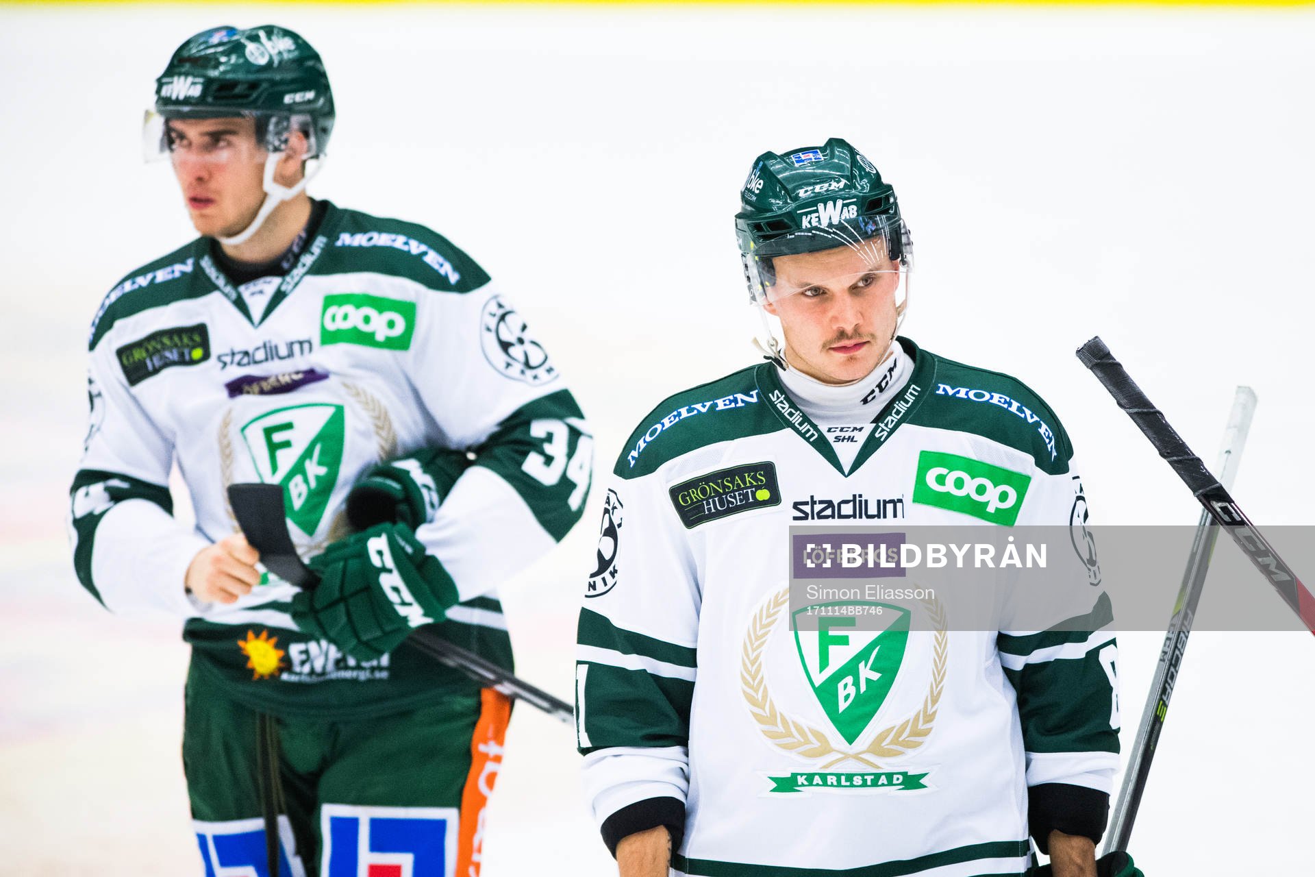 Färjestads Michael Lindqvist och Theodor Lennström deppar